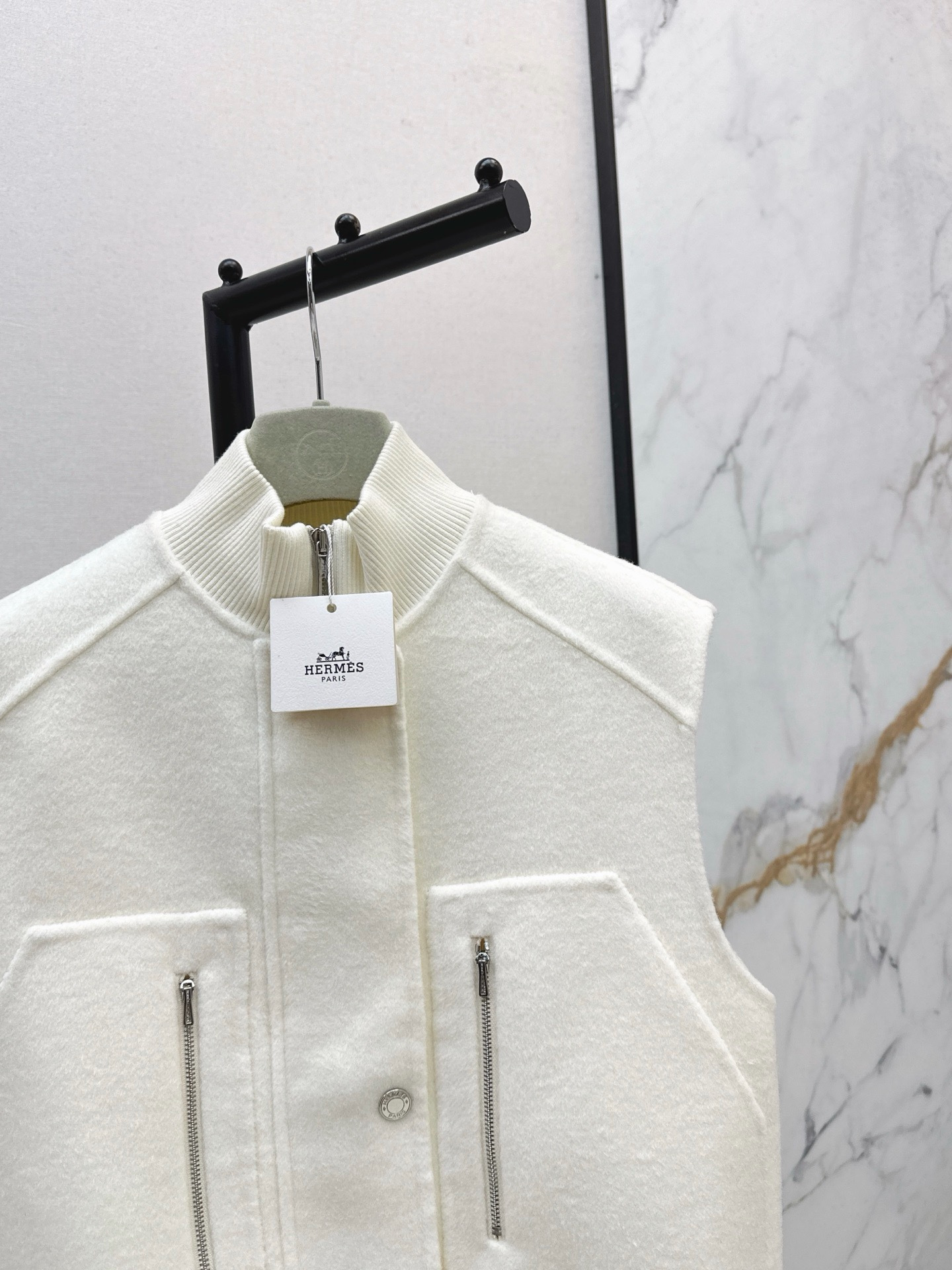 Her 26ss woolen vest jacket