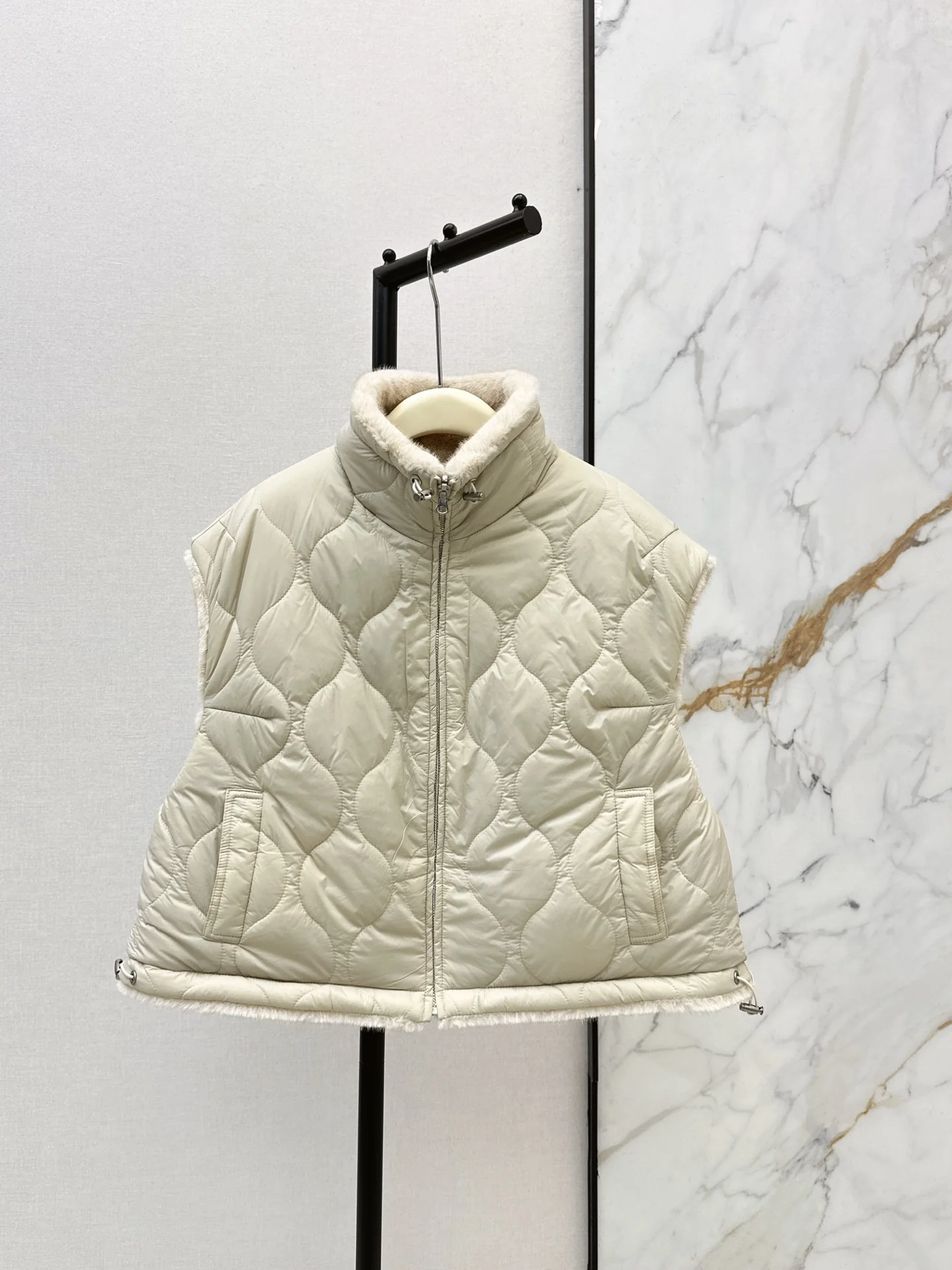 Brun 25fw reversible faux fur vest jacket