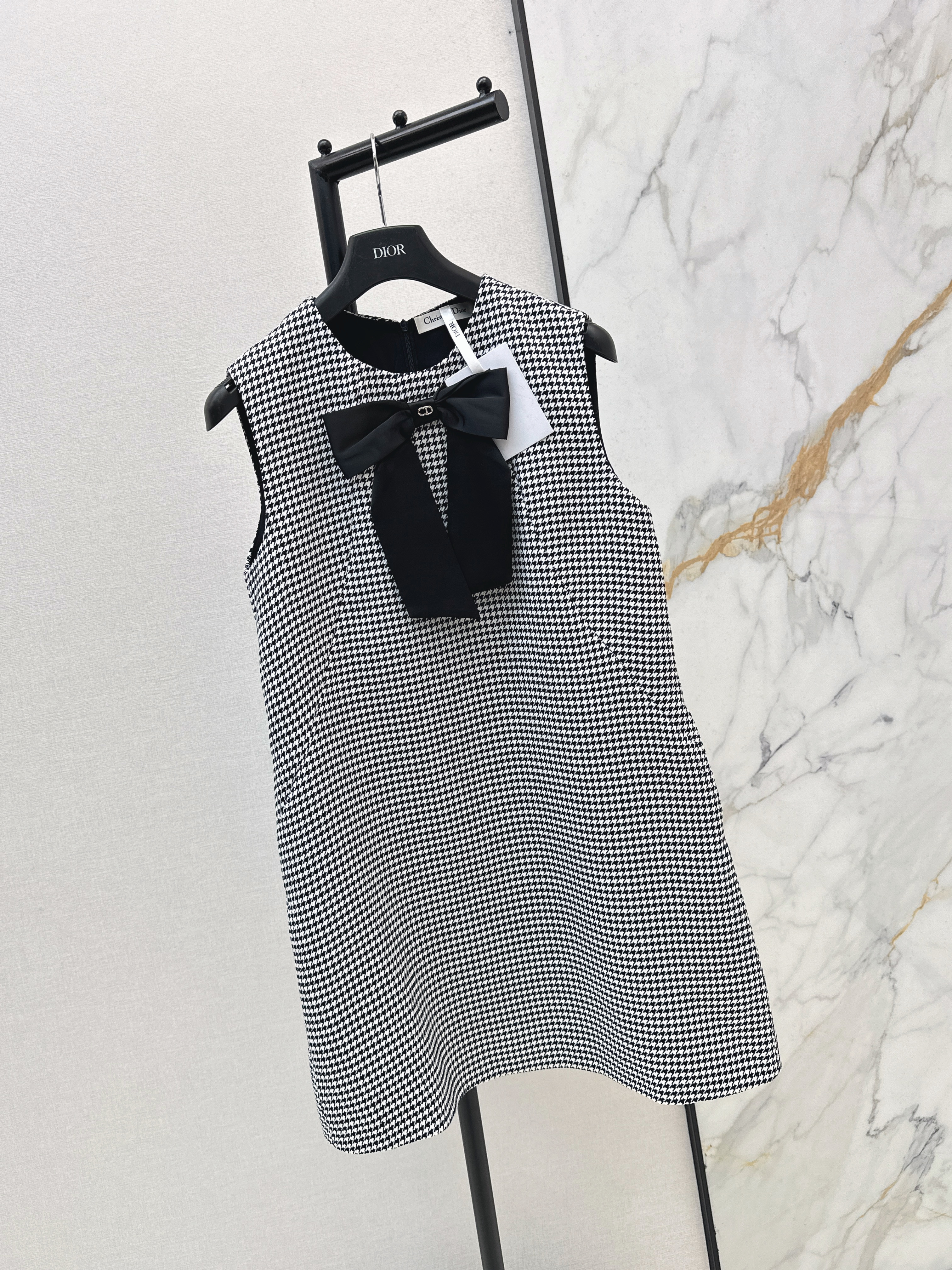 CD 26ss houndstone dress