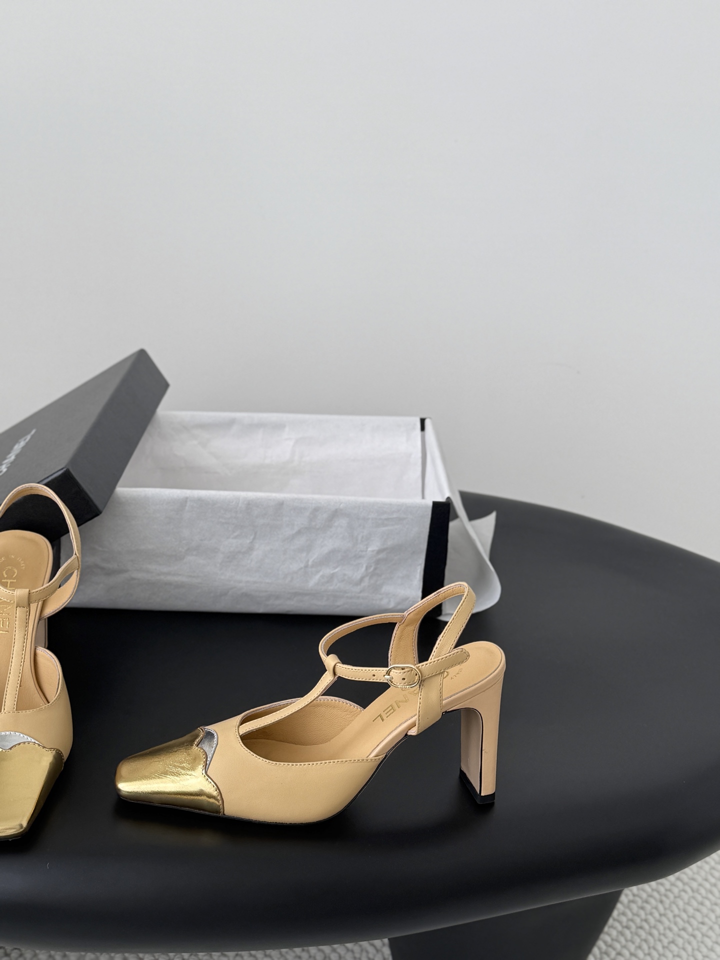 Chan 26P t-strap slingback heels