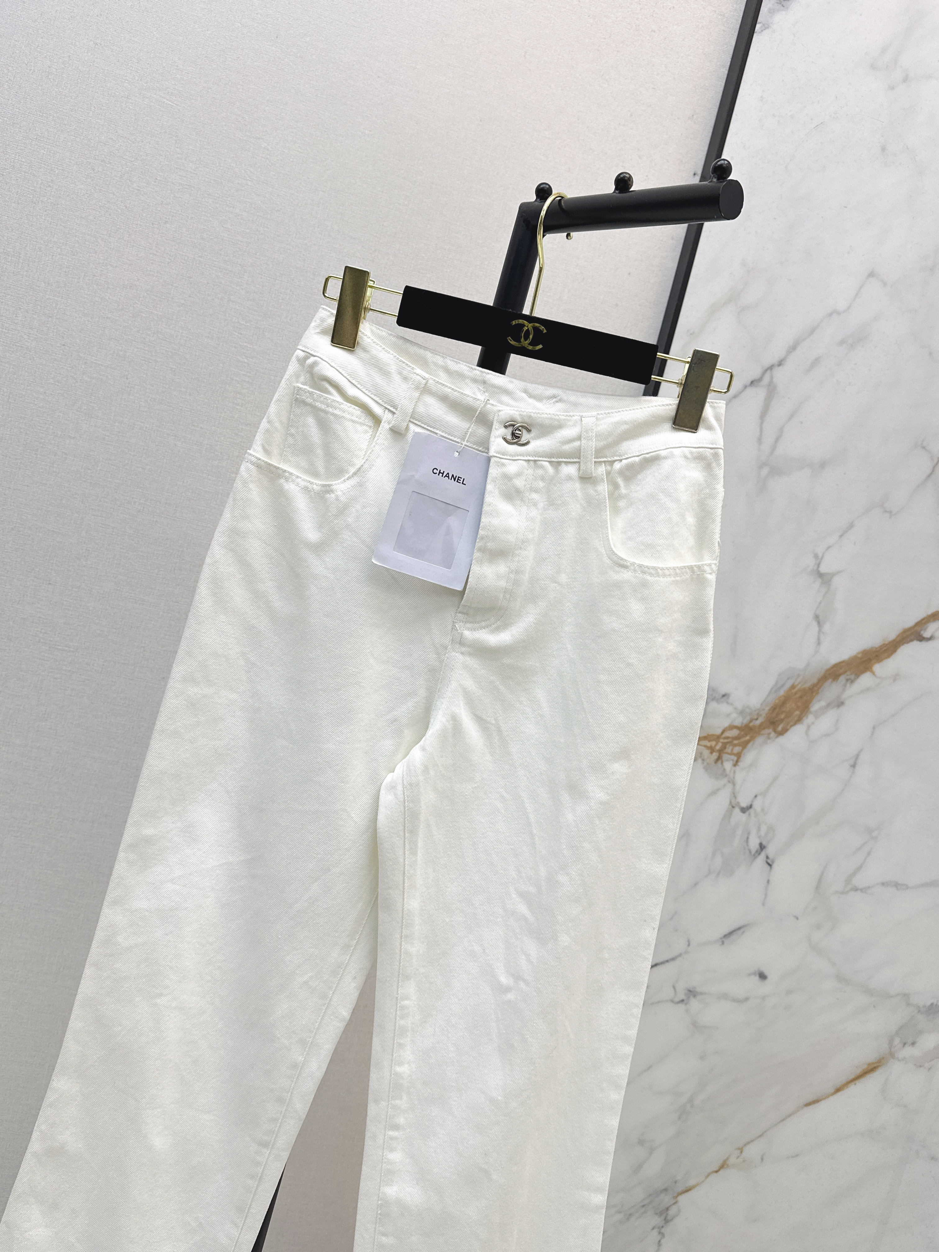 Chan 26ss straight jaens