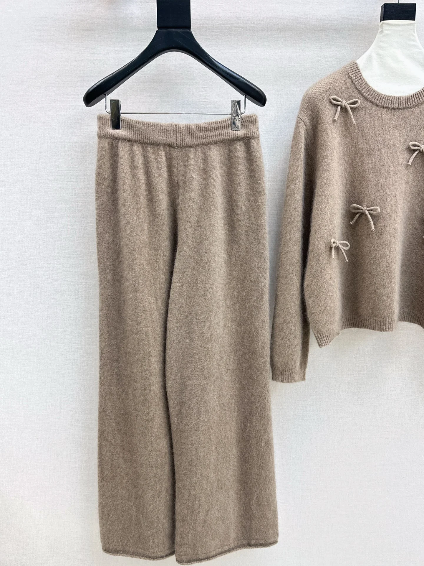 Miu 25fw knit bow sweater+pants outfit sets