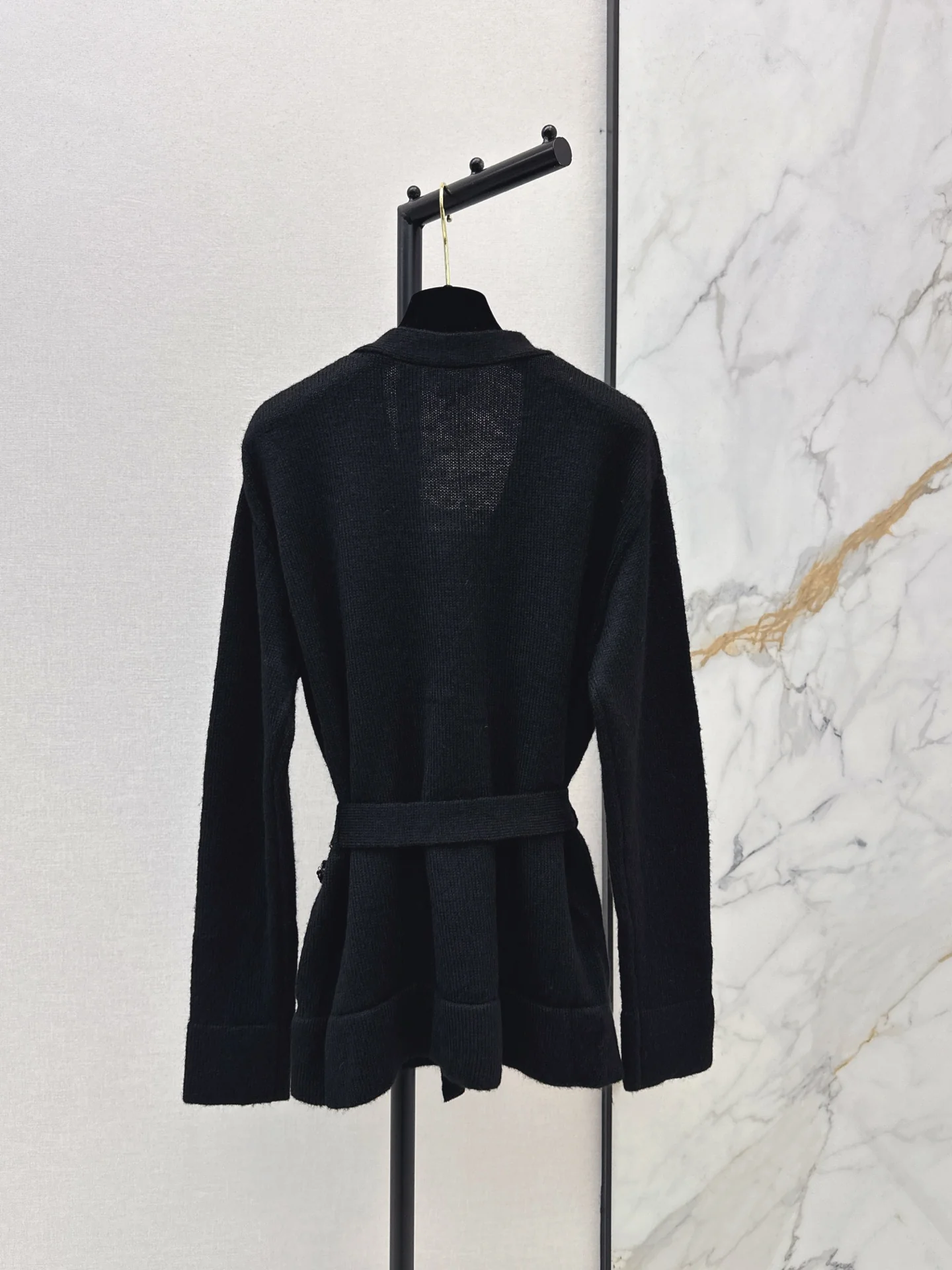 Chan 25fw v-neck cardigan