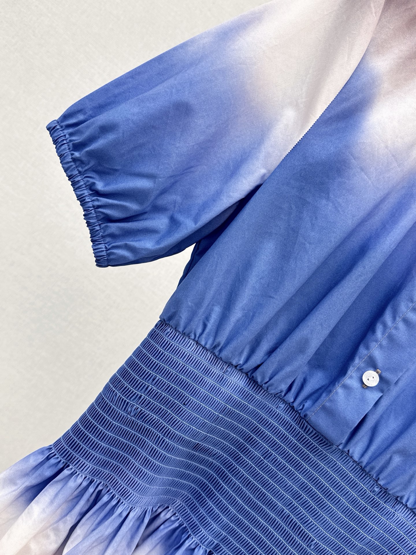 Loui 26ss gradient dress