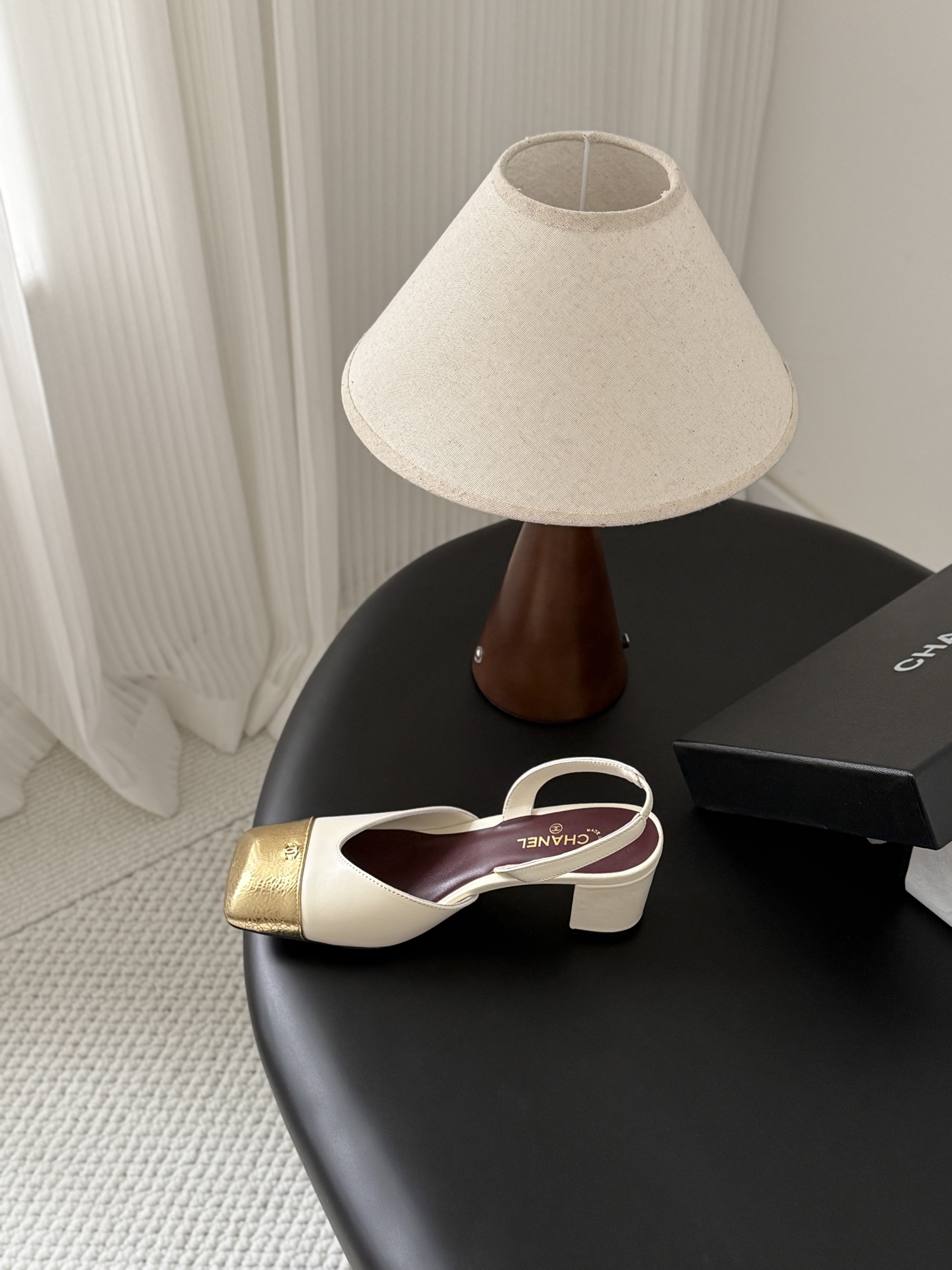 Chan two-tone slingback pumps