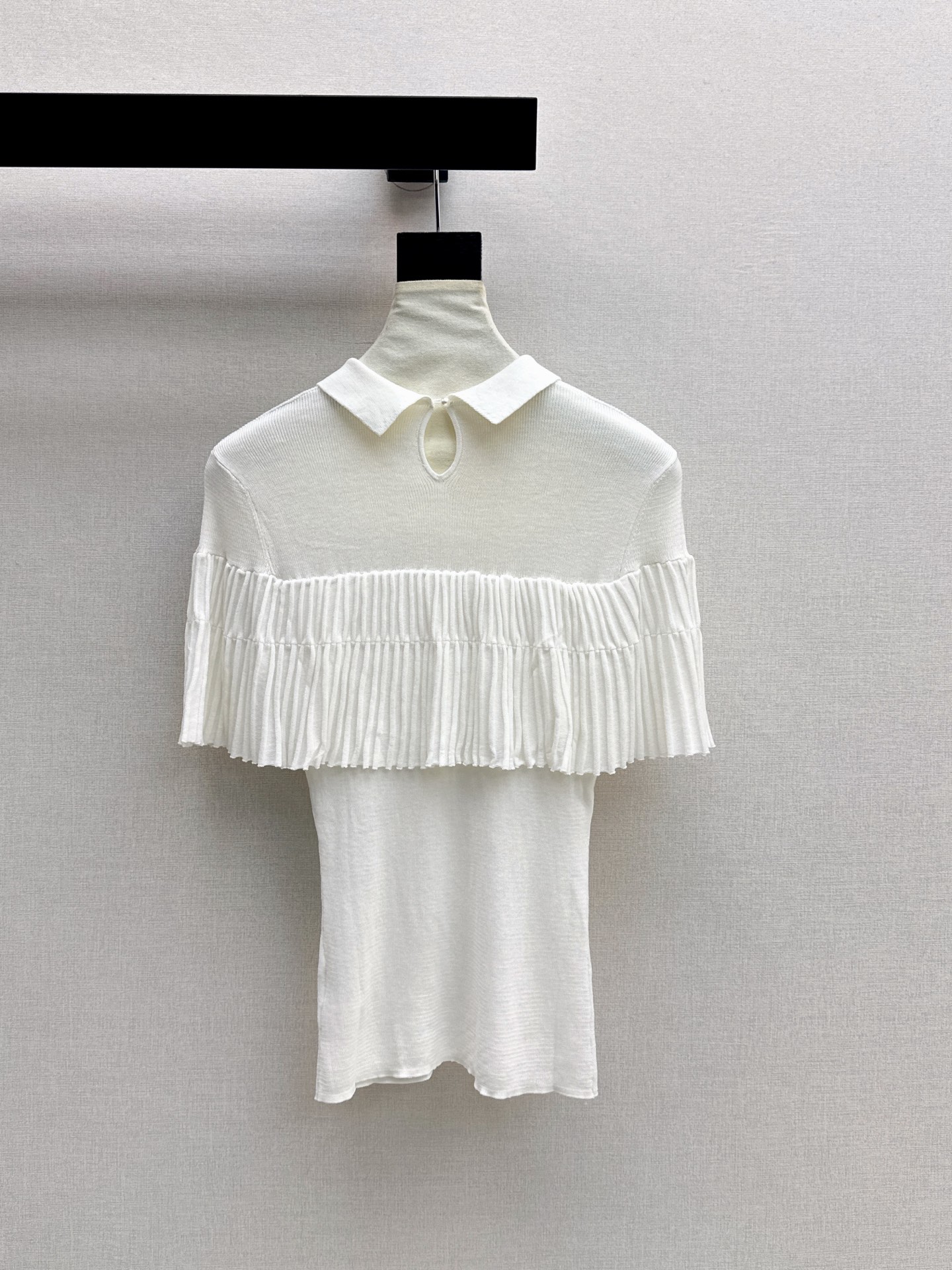 Miu 26ss cape knitswear