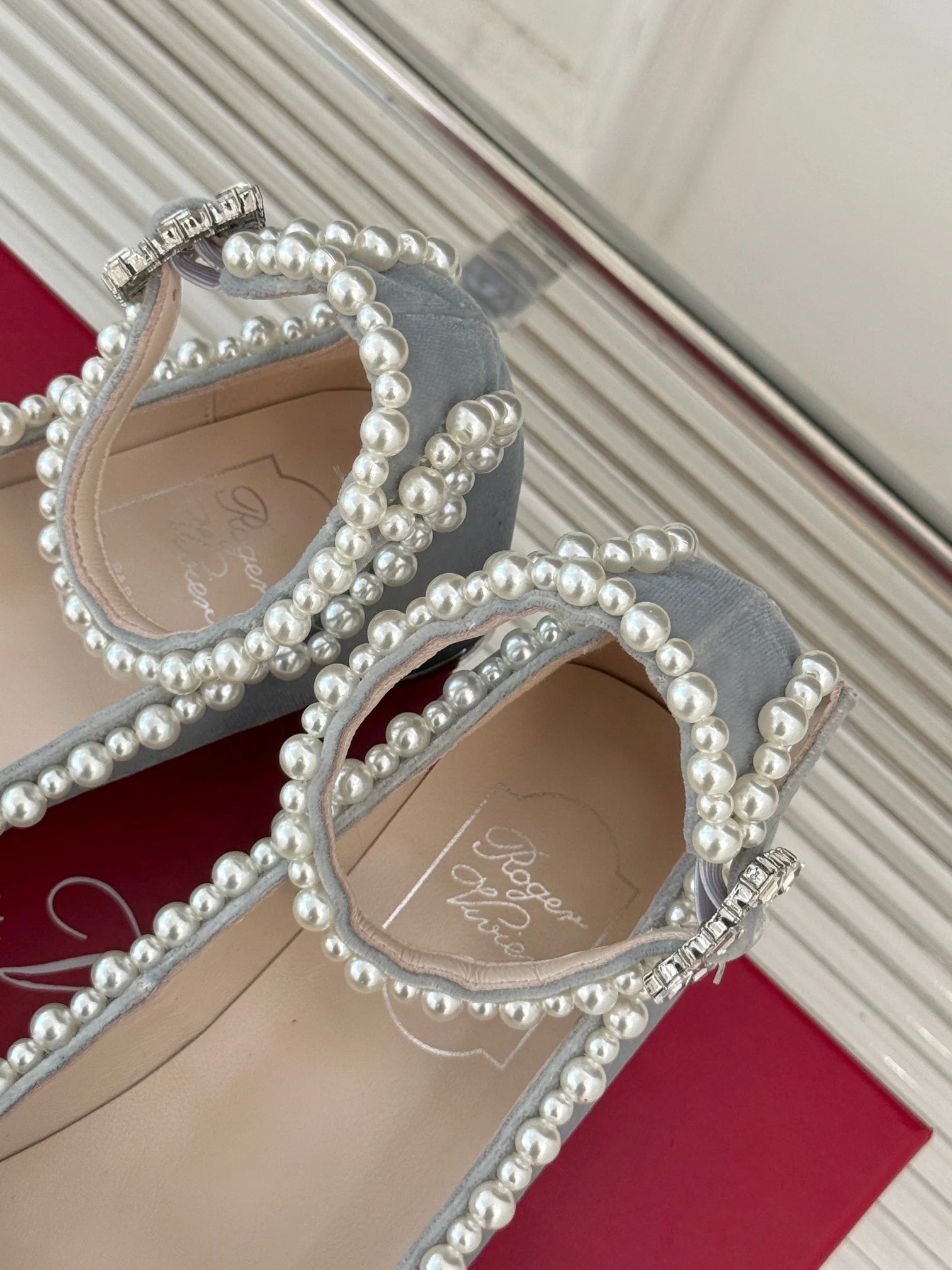 R Vi pearls ballerina shoes