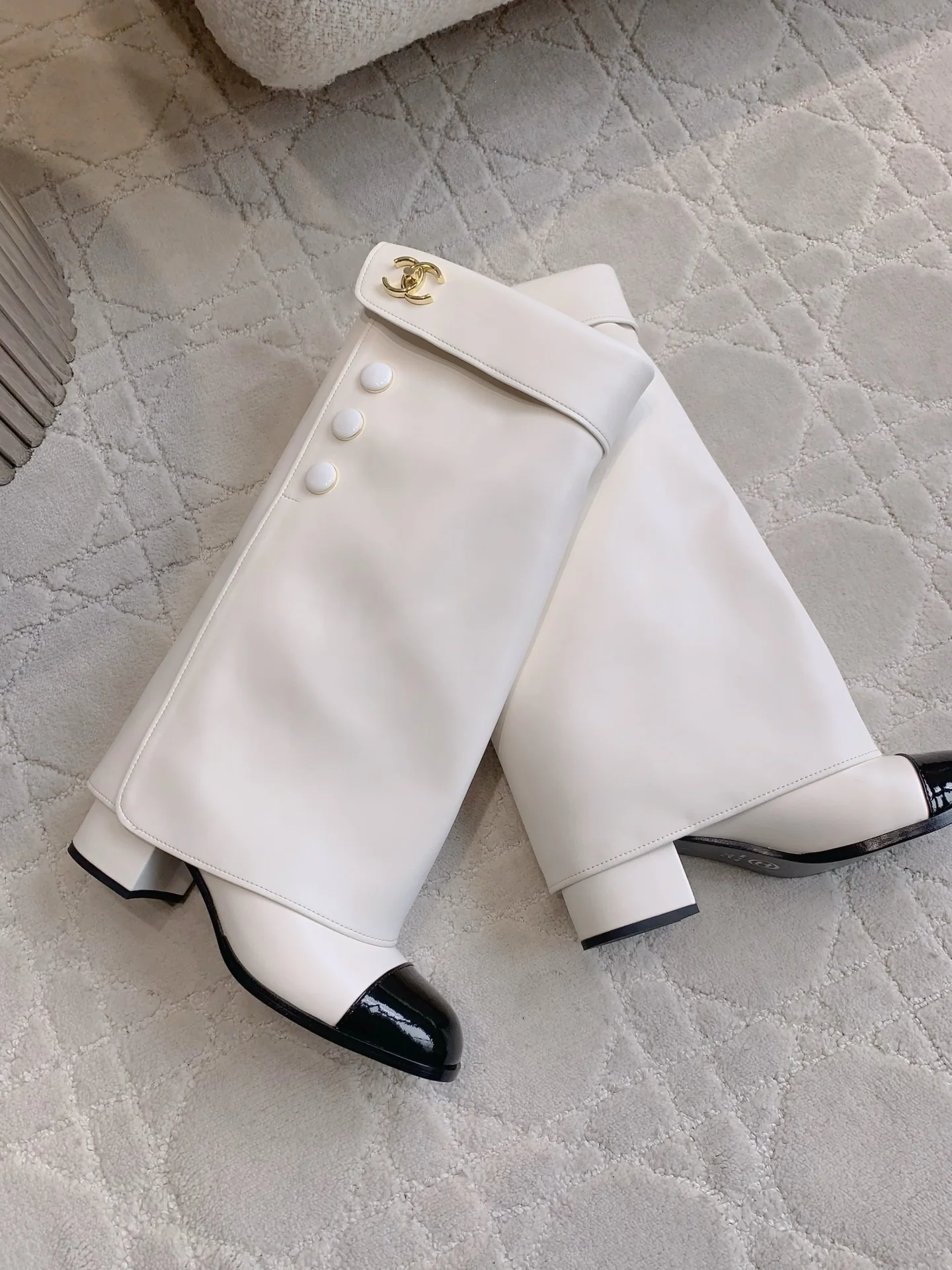Chan 25fw cuff boots