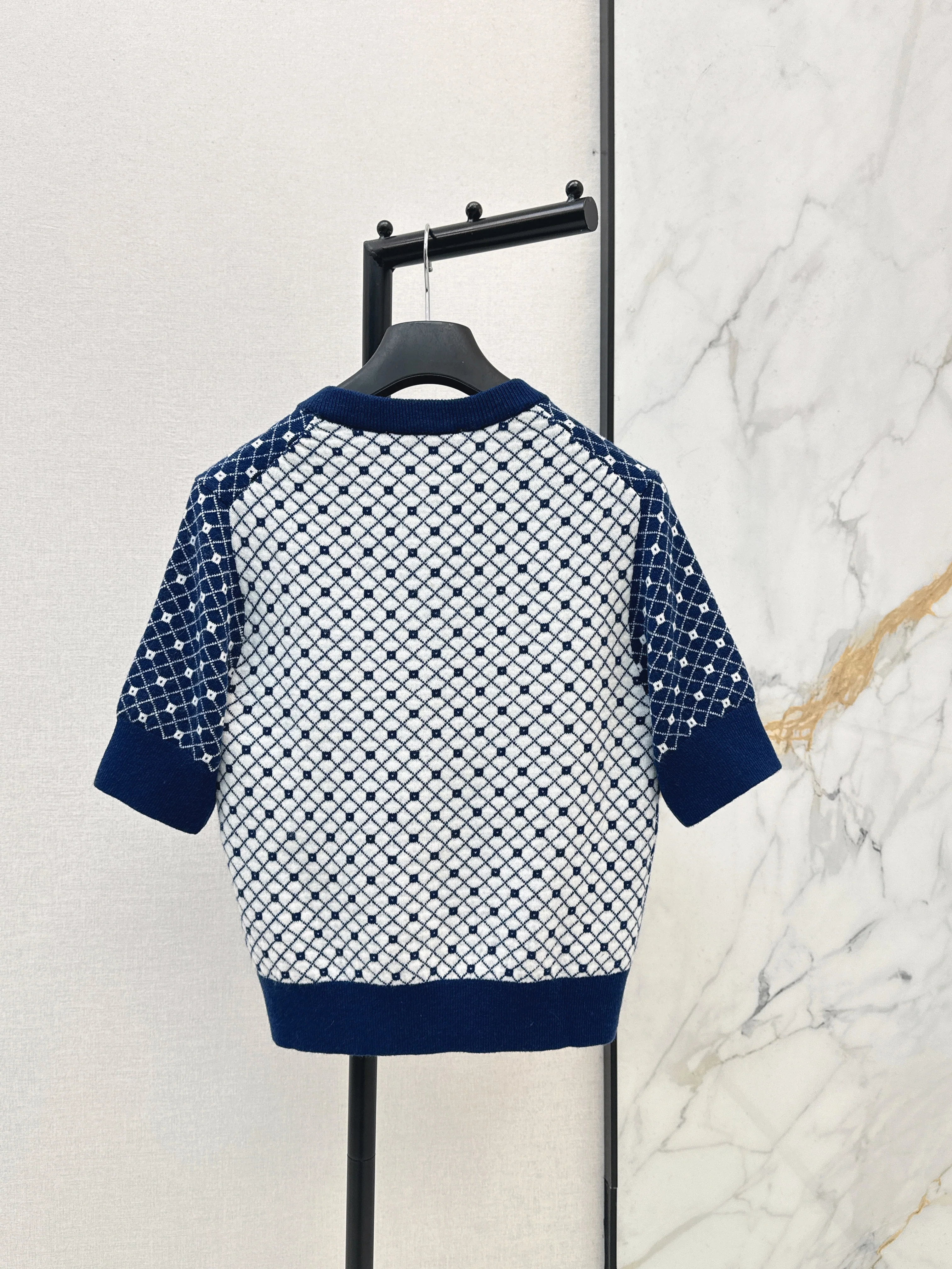 CD 26ss v-neck knitwear