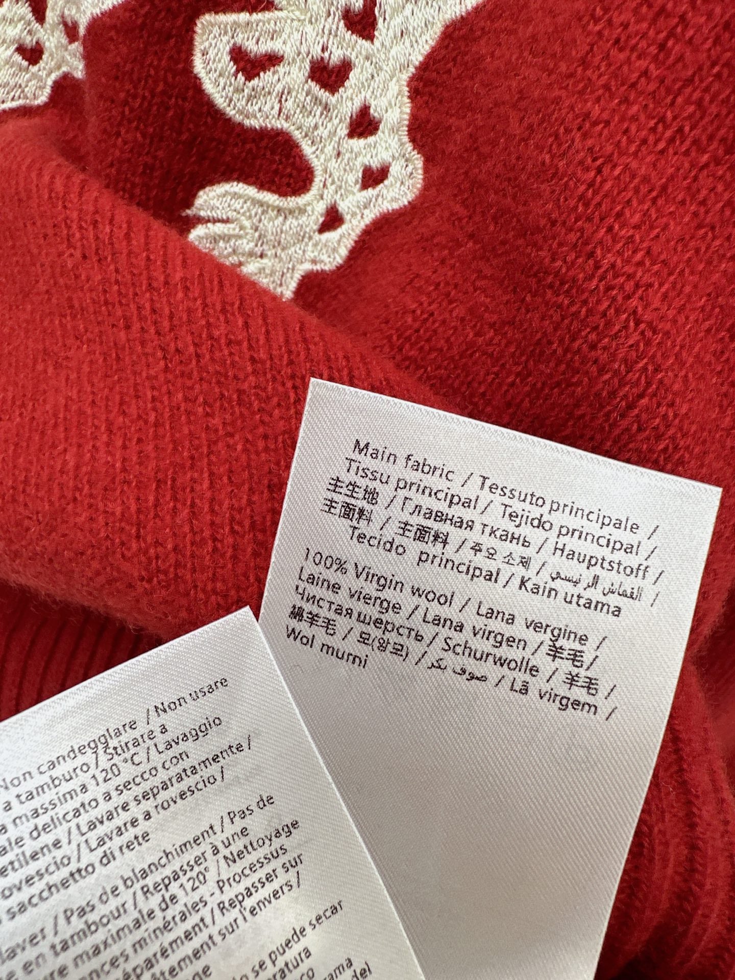 Valen 25fw embroidery sweater