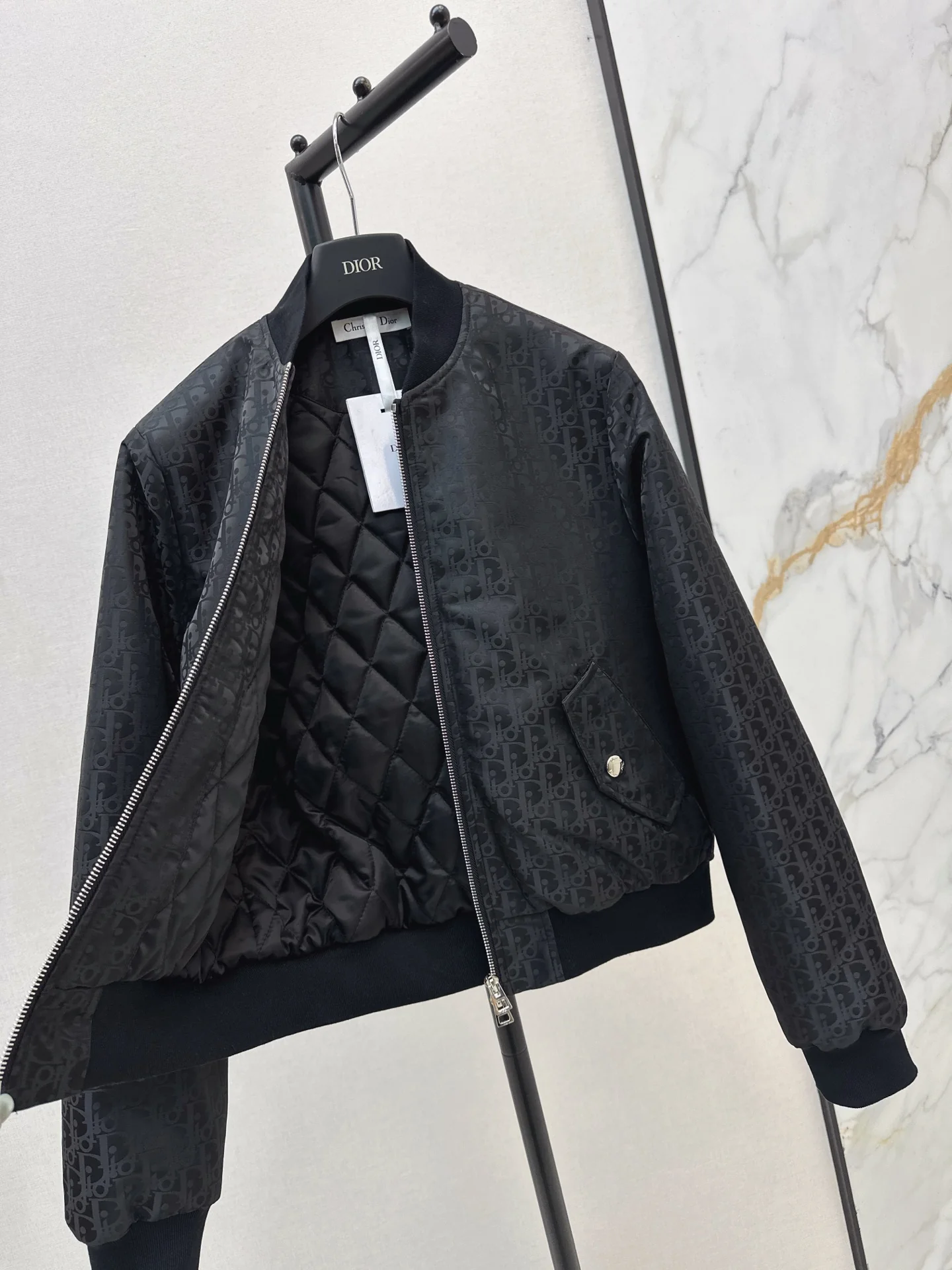 CD 25fw jacquard bomber jacket