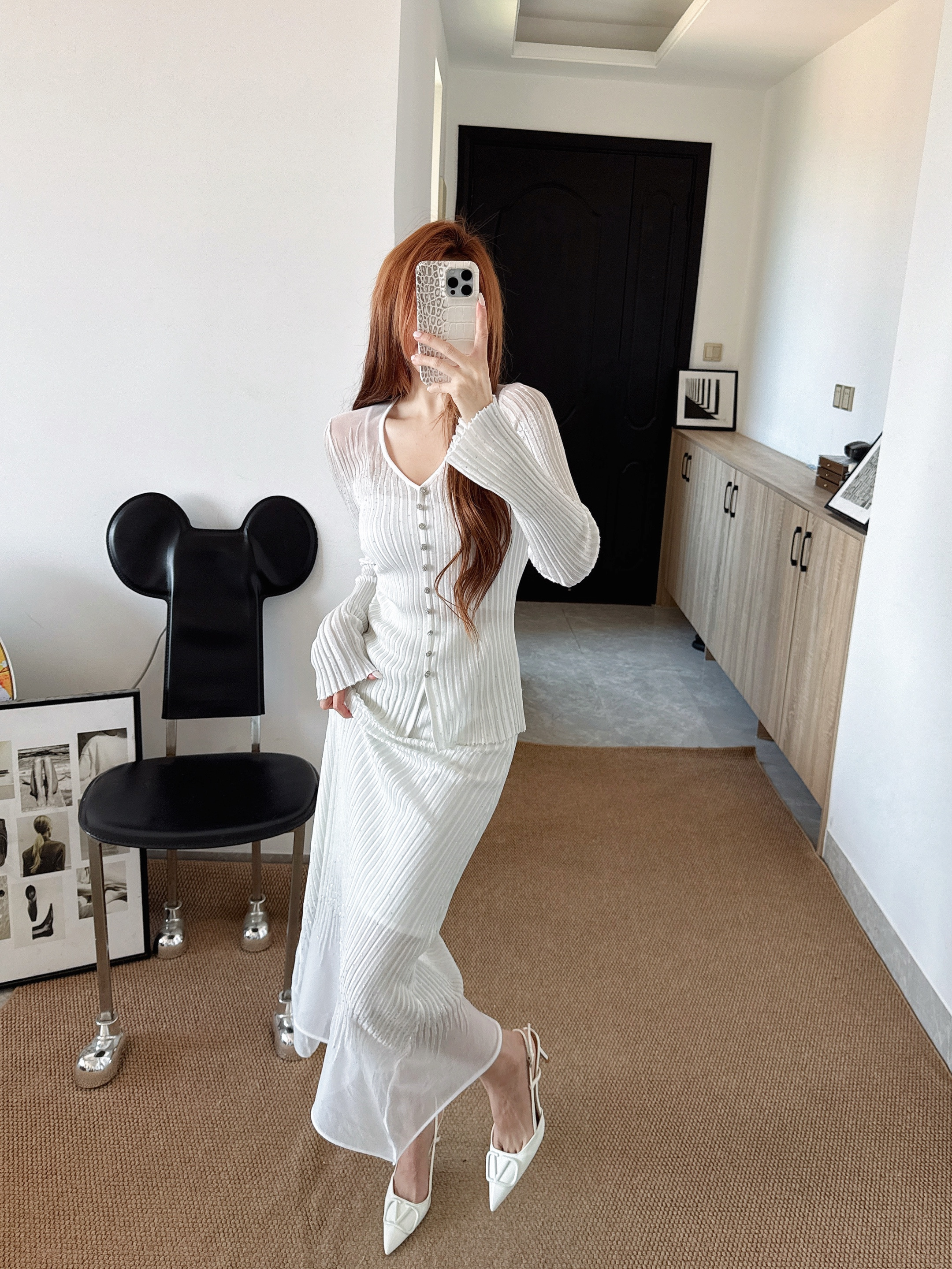 Chan 26ss rhinestone knit suit