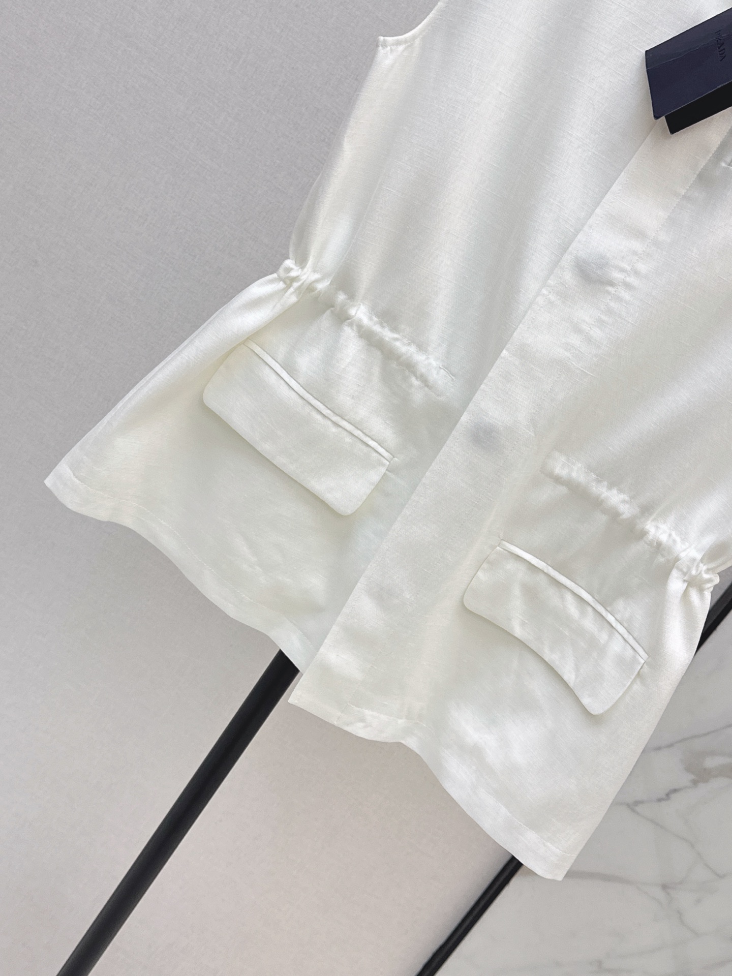 Pra 26ss drawstring vest jacket