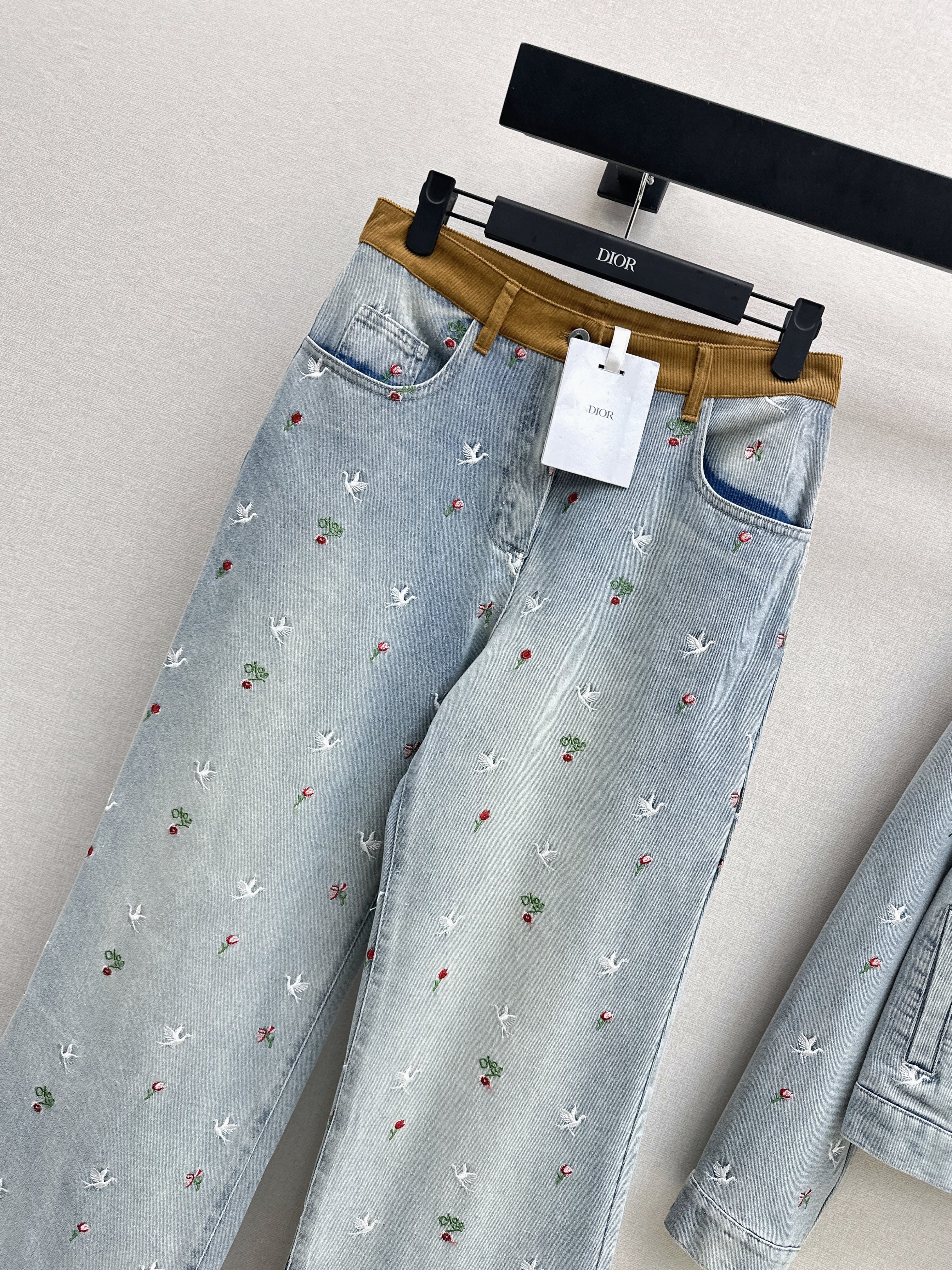 CD 26ss embroidery straight jeans