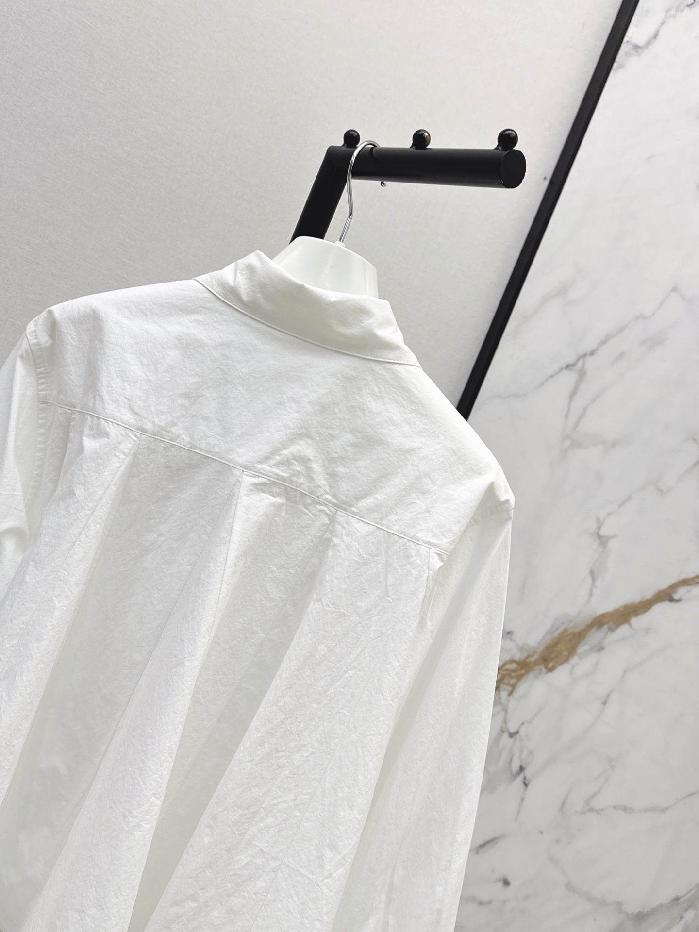 Loe 26ss asymmetrical shirt