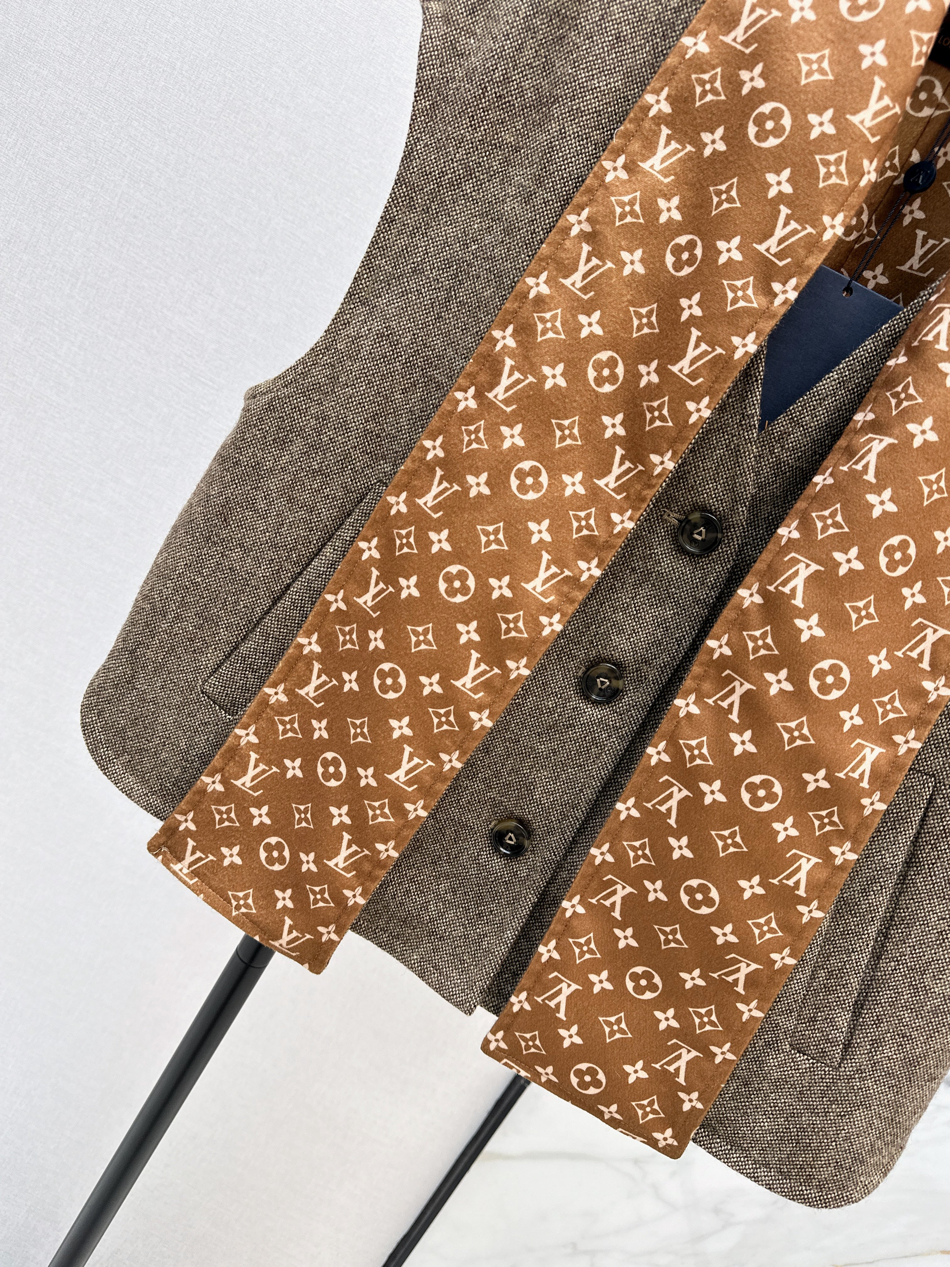 Louis 26ss scarf vest set