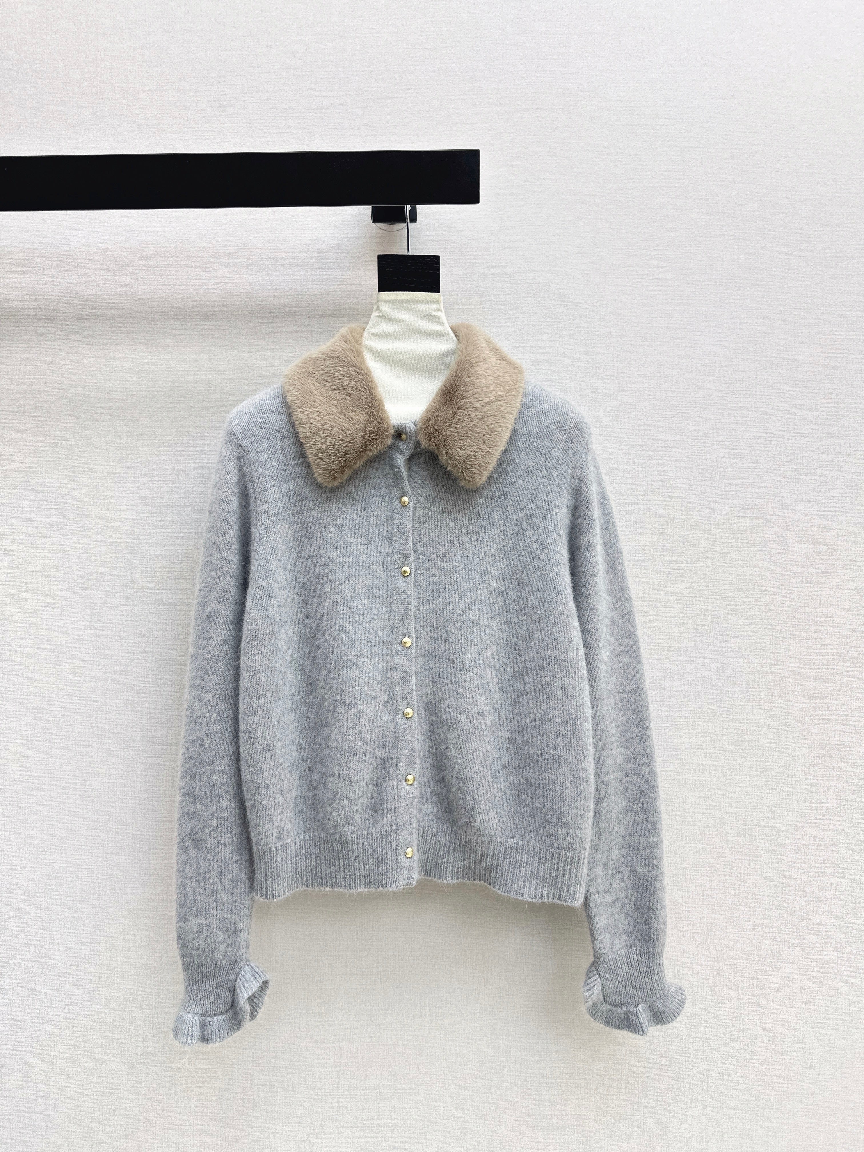 Miu 26ss wool cardigan