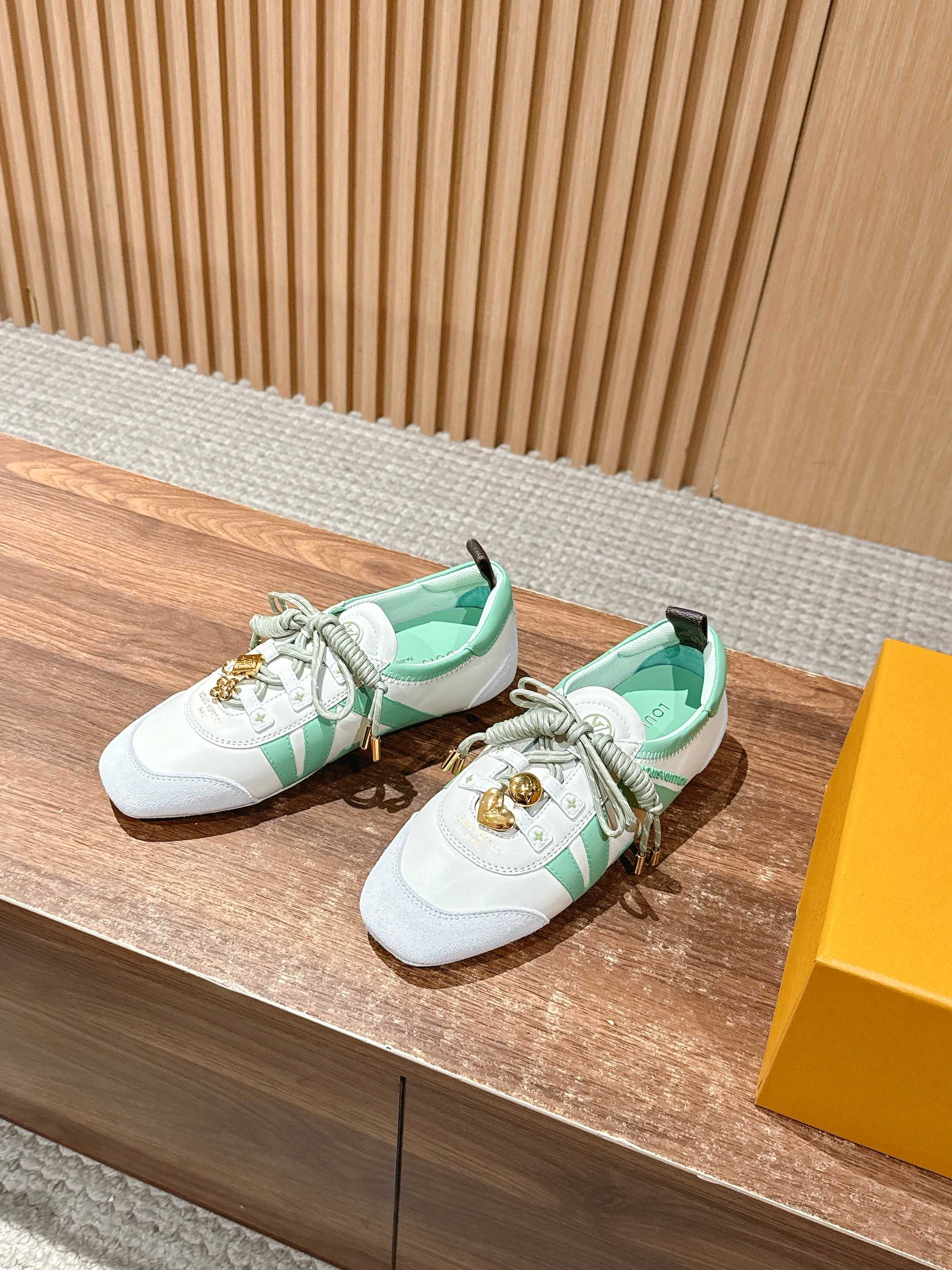 Loui 25fw sneaker