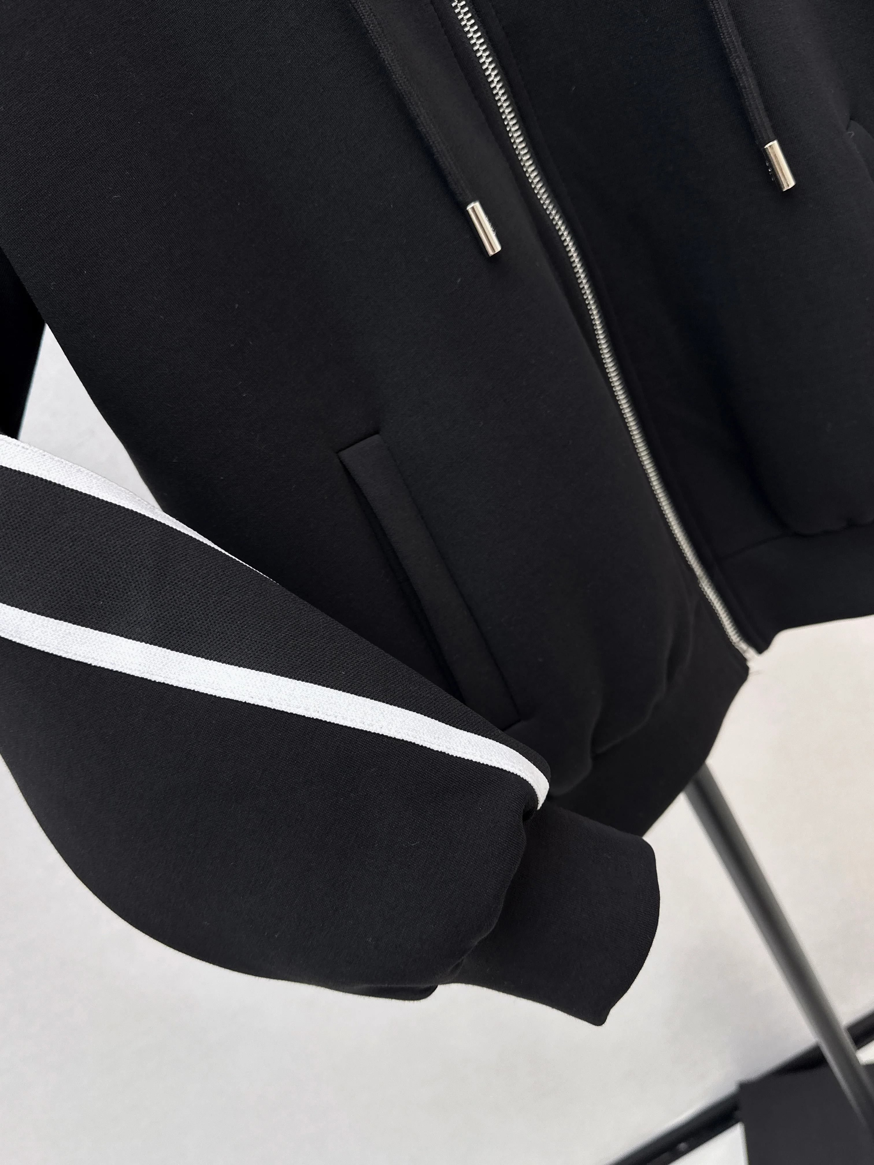 CD 26ss hooded drawstring jacket