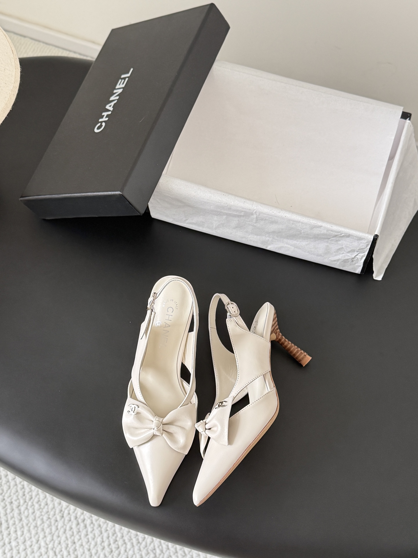 Chan 26ss bow slingback heel