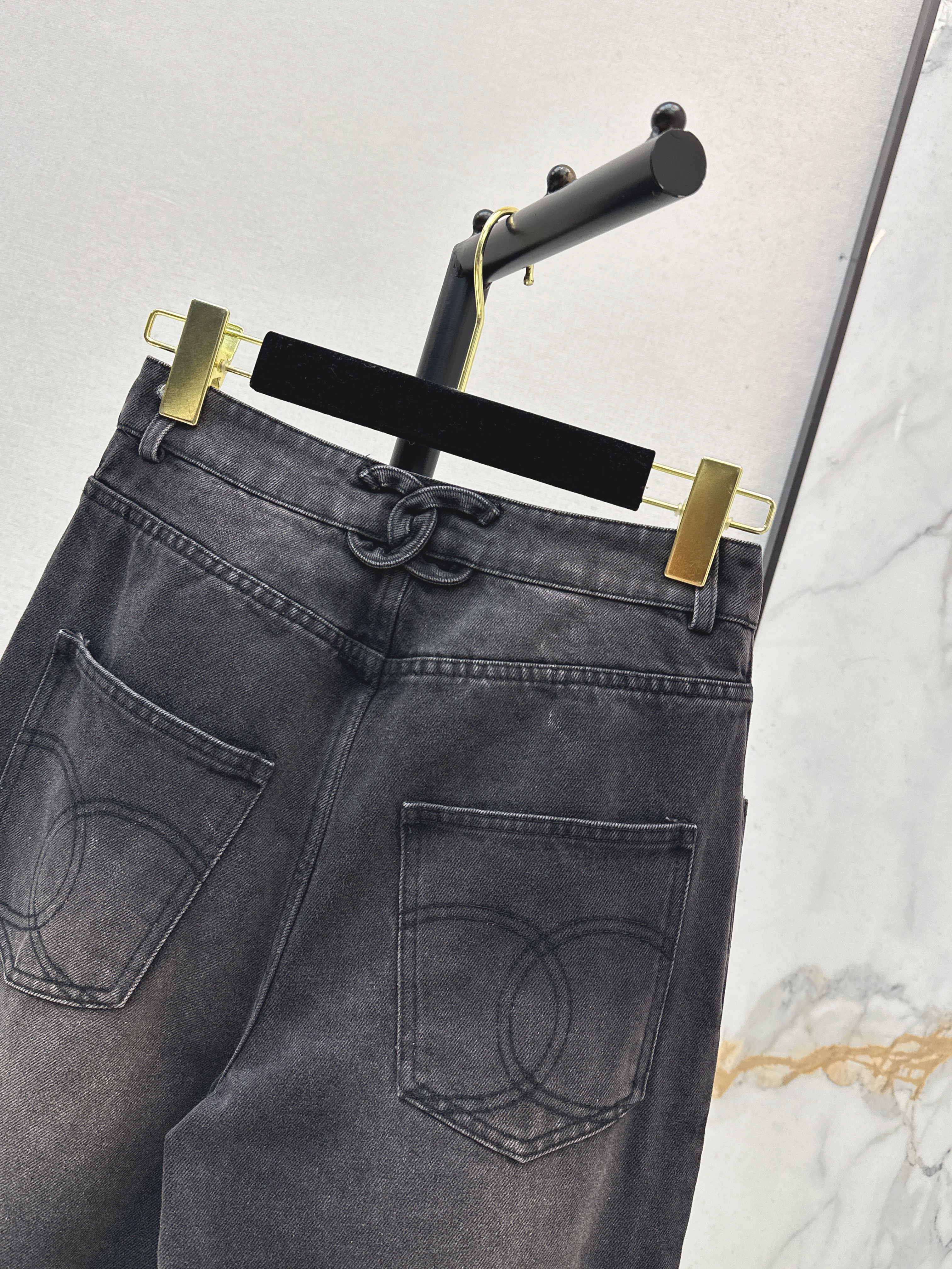 Chan 26ss straight jaens