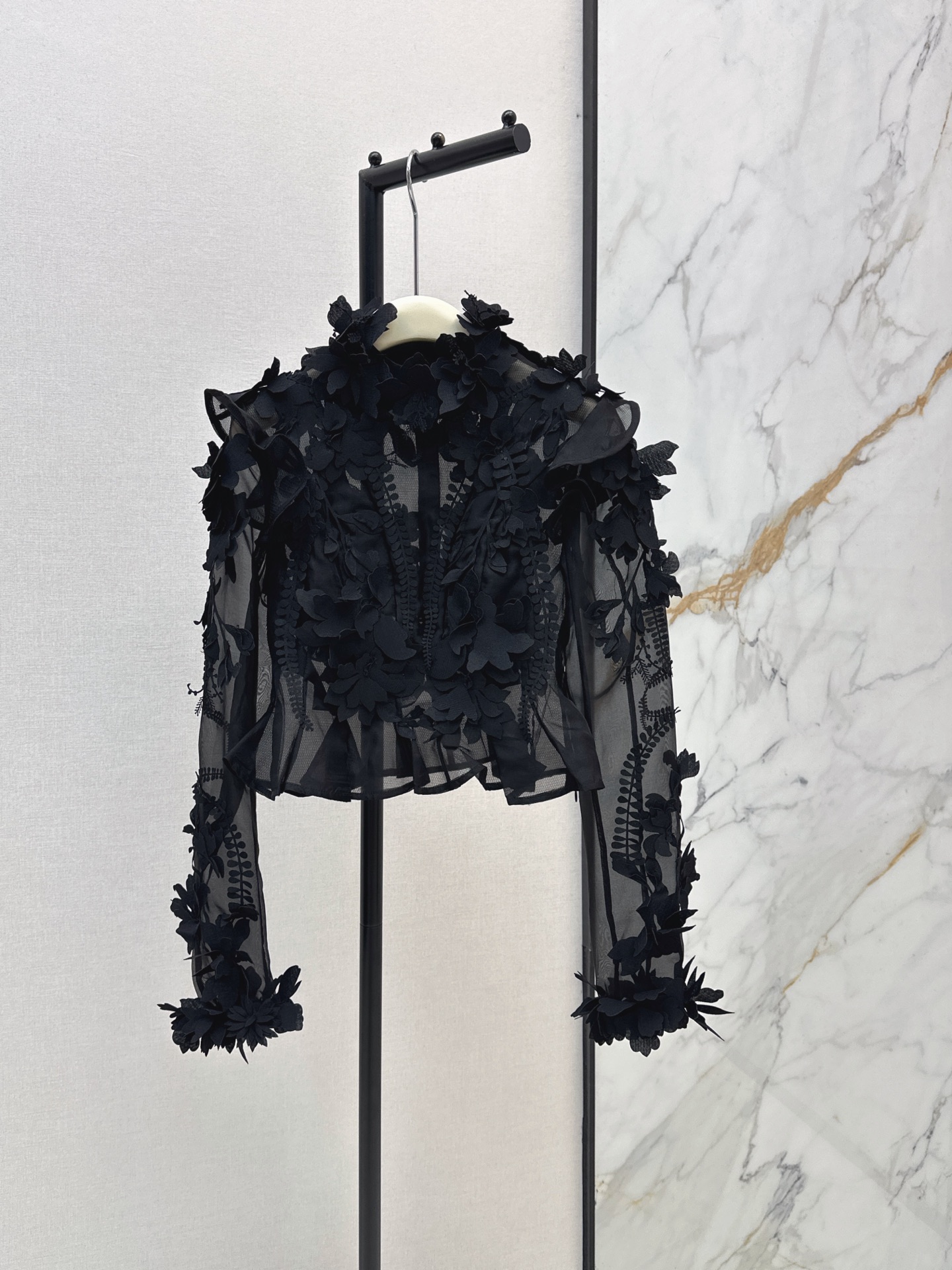 Zimm 26ss 3d floarl cropped top
