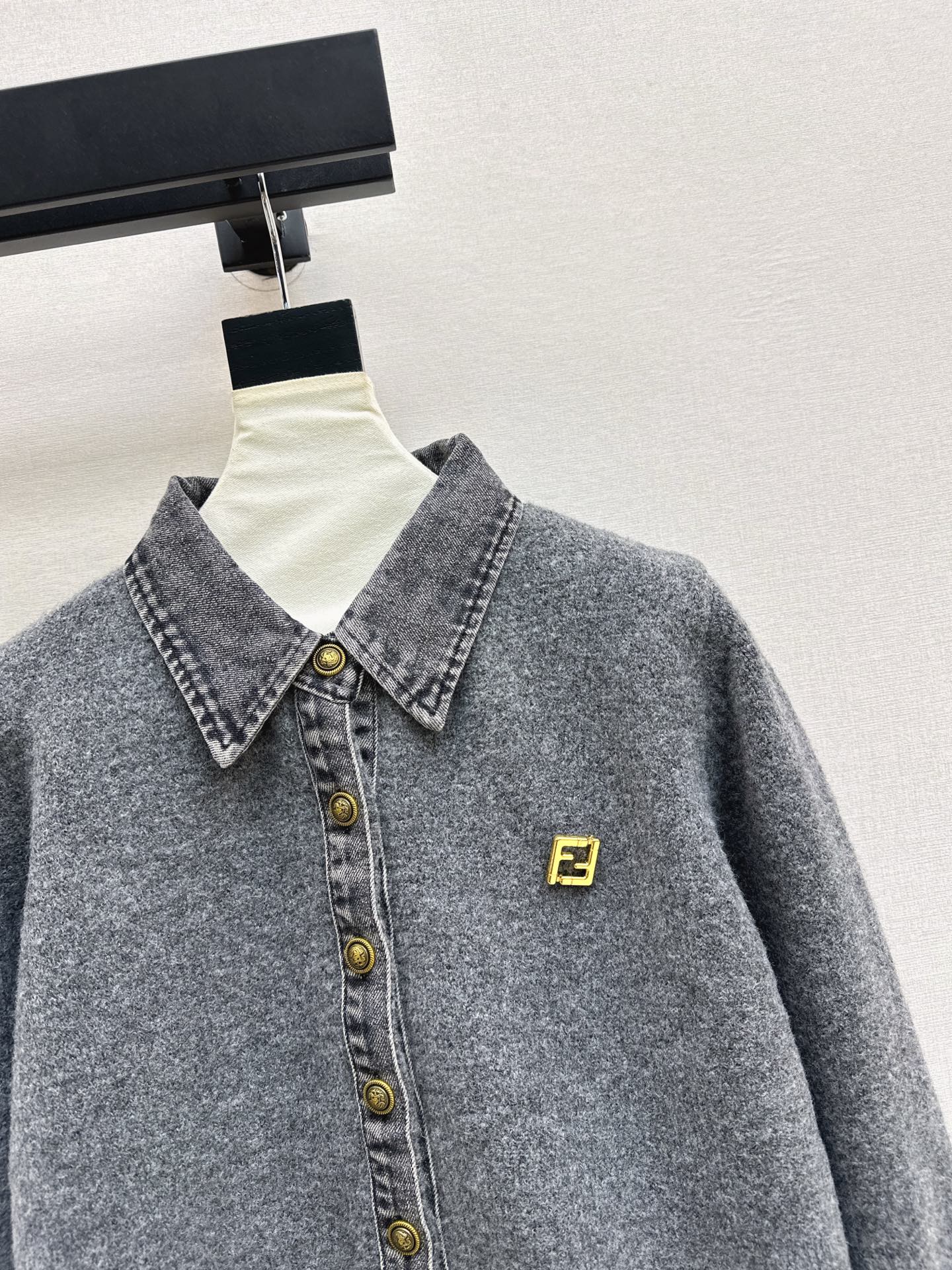 Fend 25fw contrast denim polo sweater