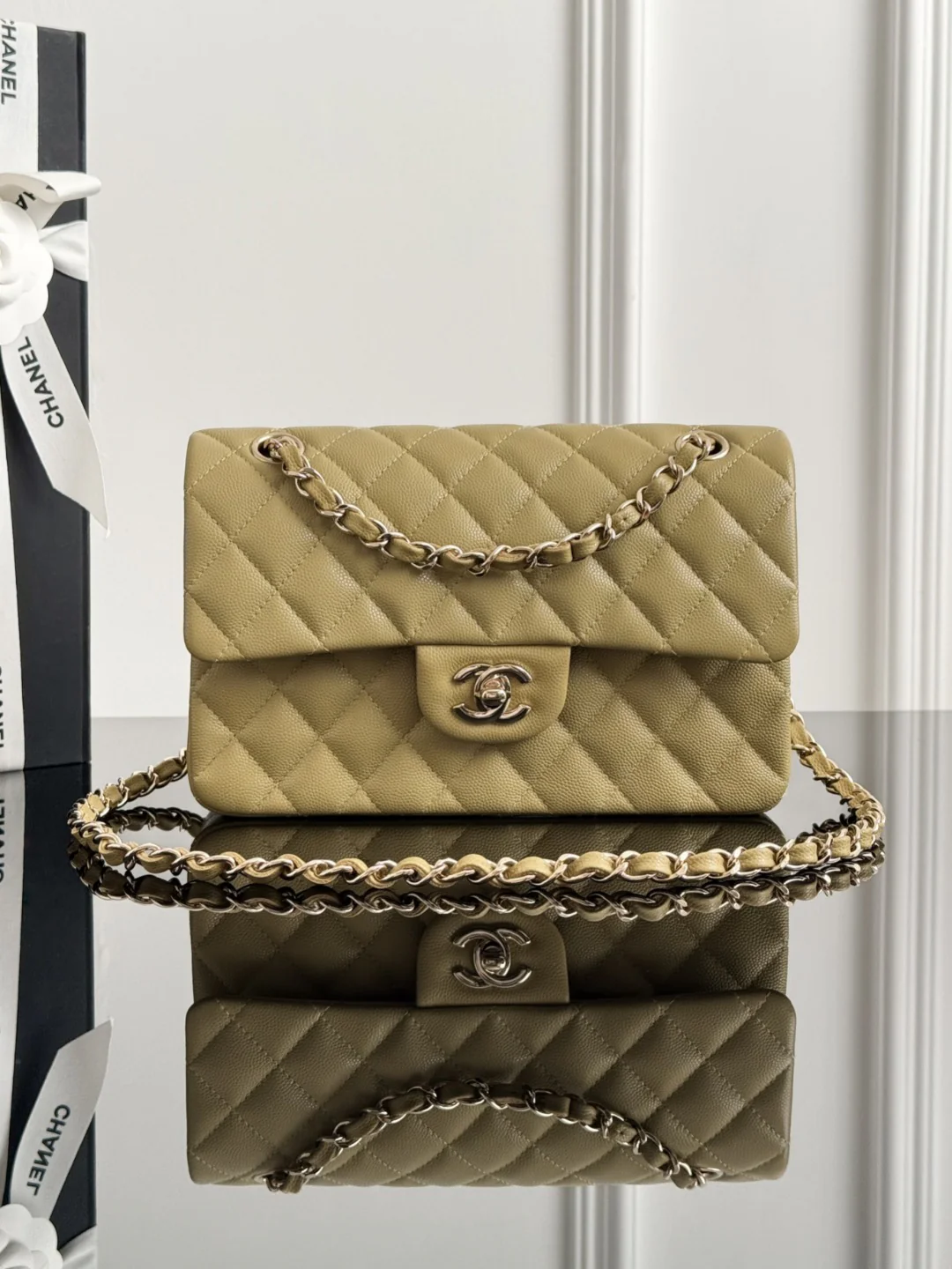 Chan cf23 chain shoulder bag