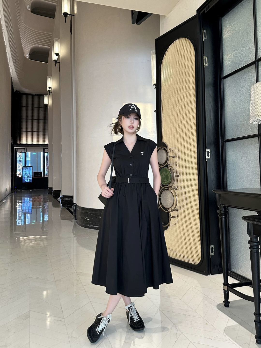 CD 26ss bee embroidery dress