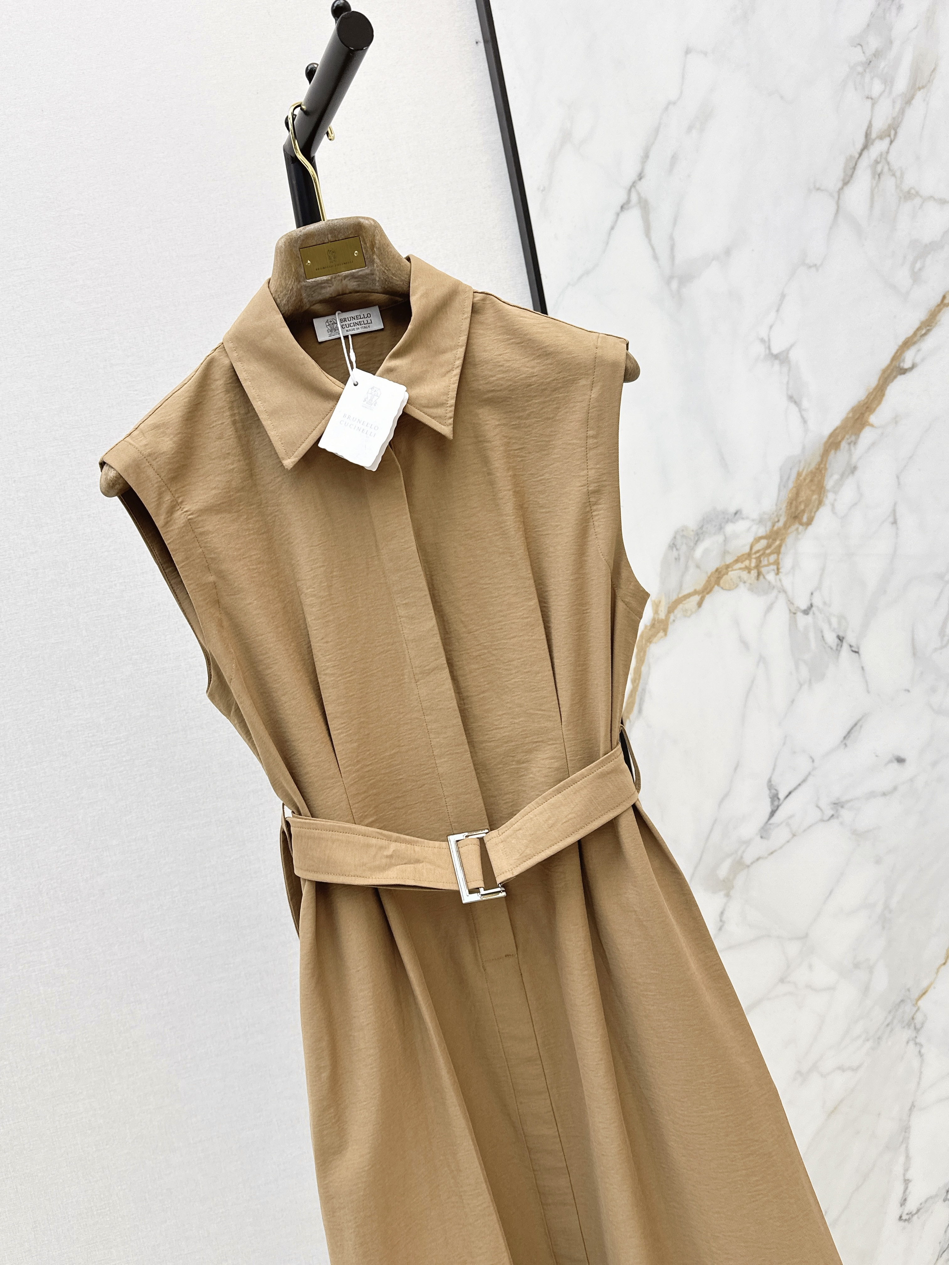 Brun 26ss sleeveless shirt dress