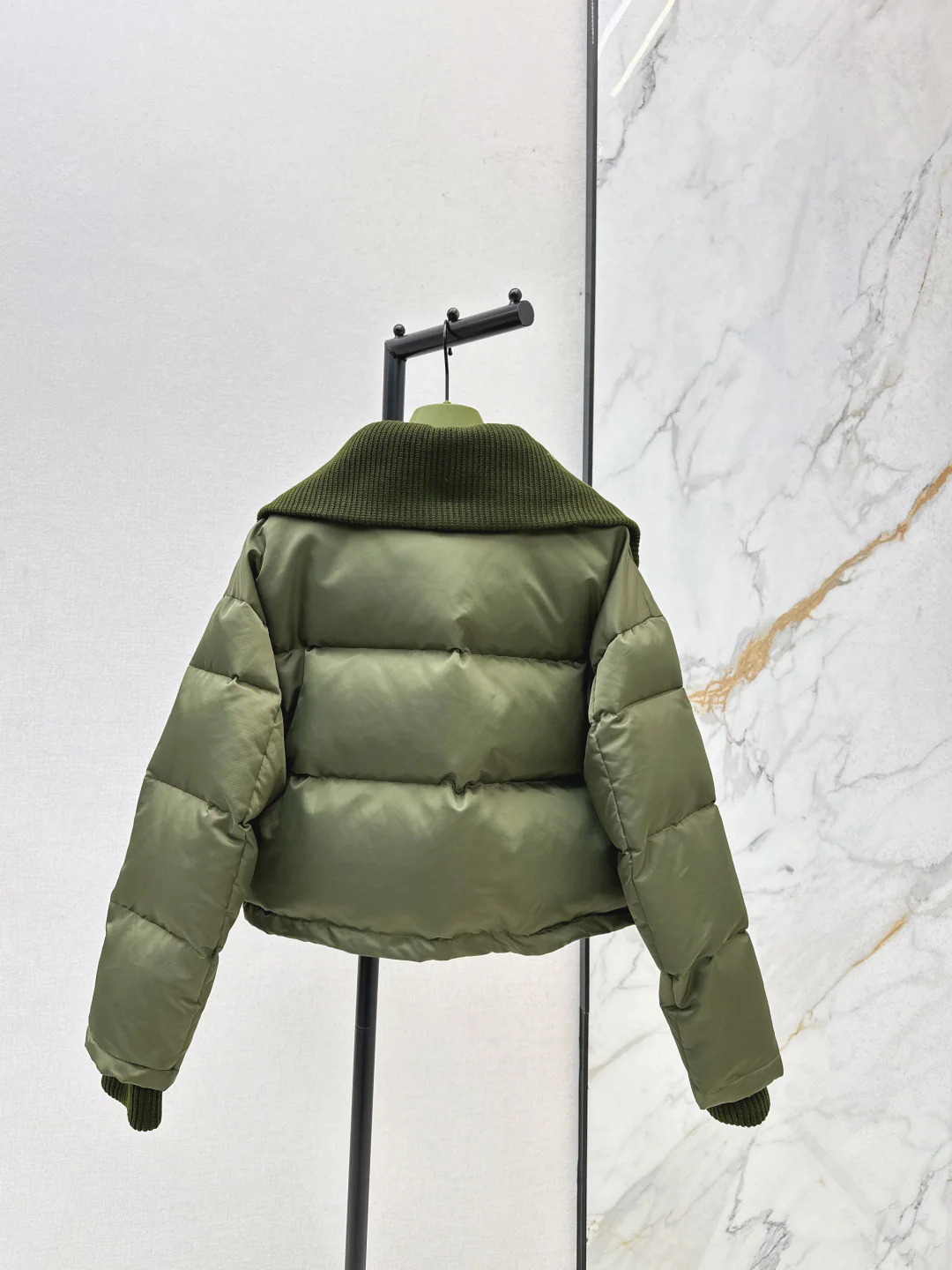 Guc 25fw down jacket