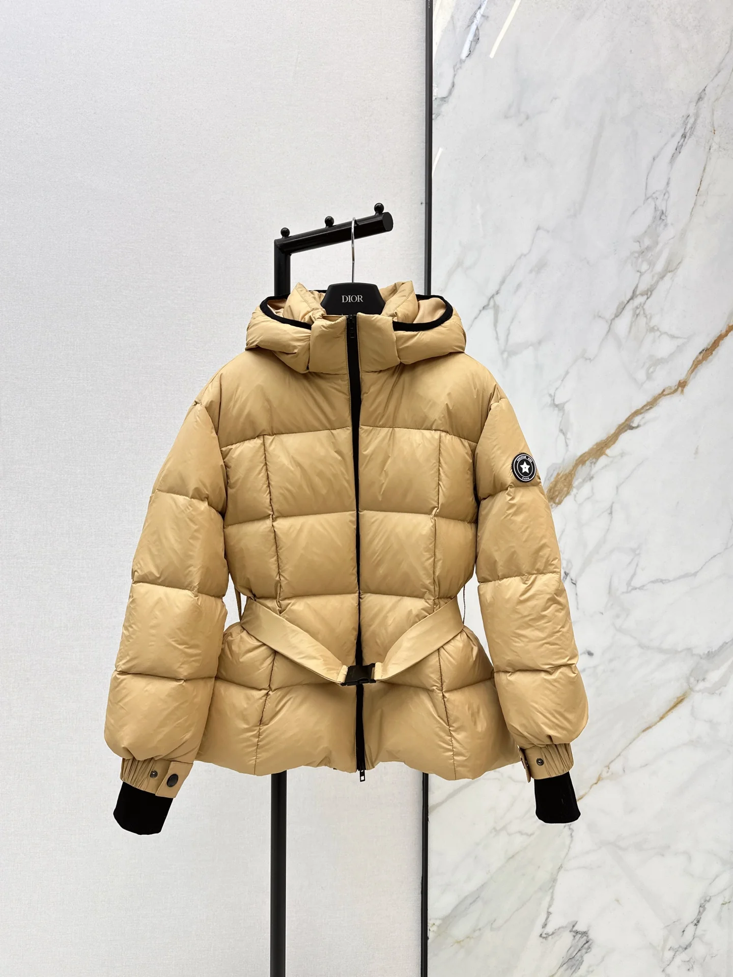 CD 25fw down jacket