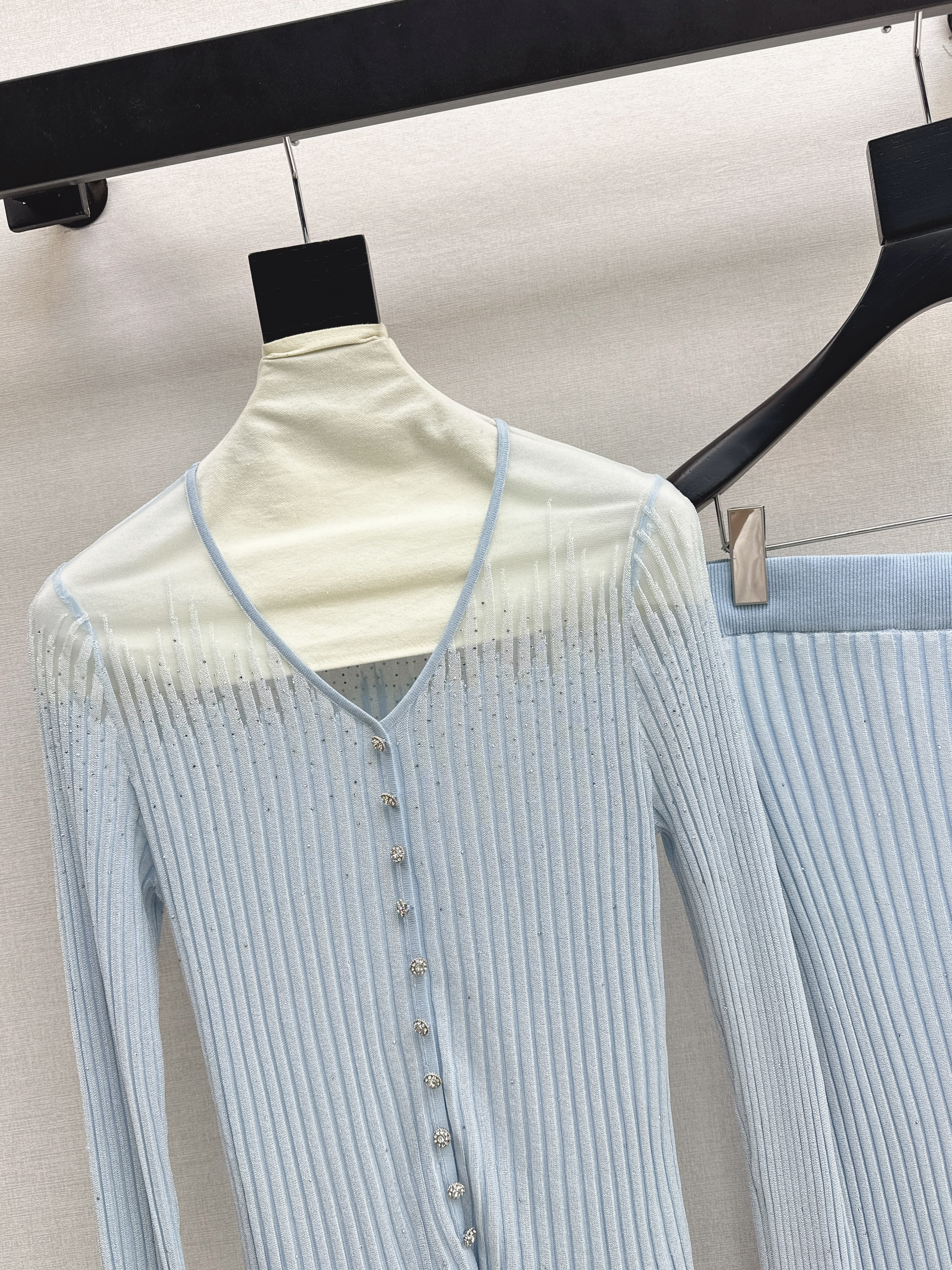 Chan 26ss rhinestone knit suit