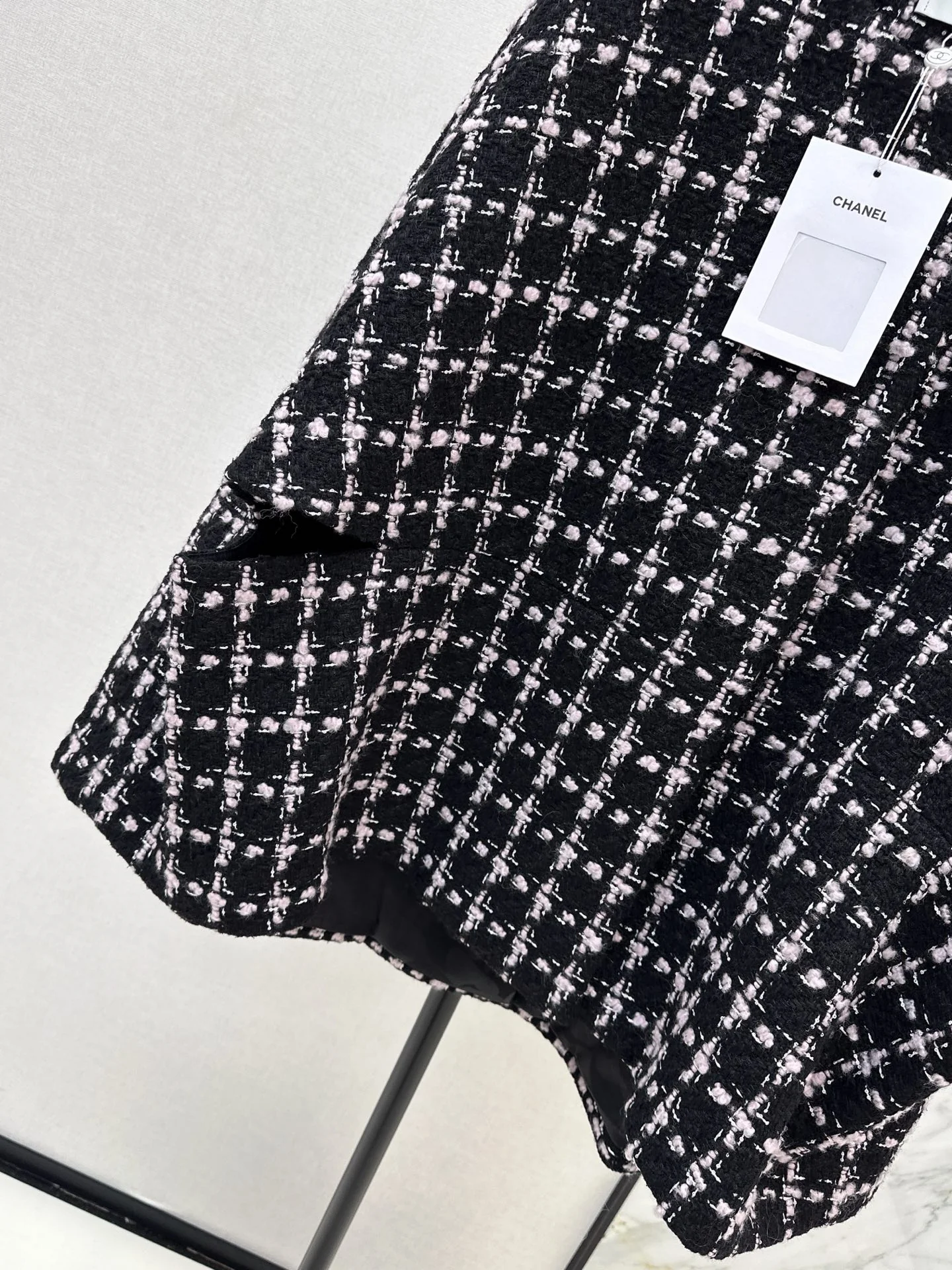 Chan 25fw check cape coat