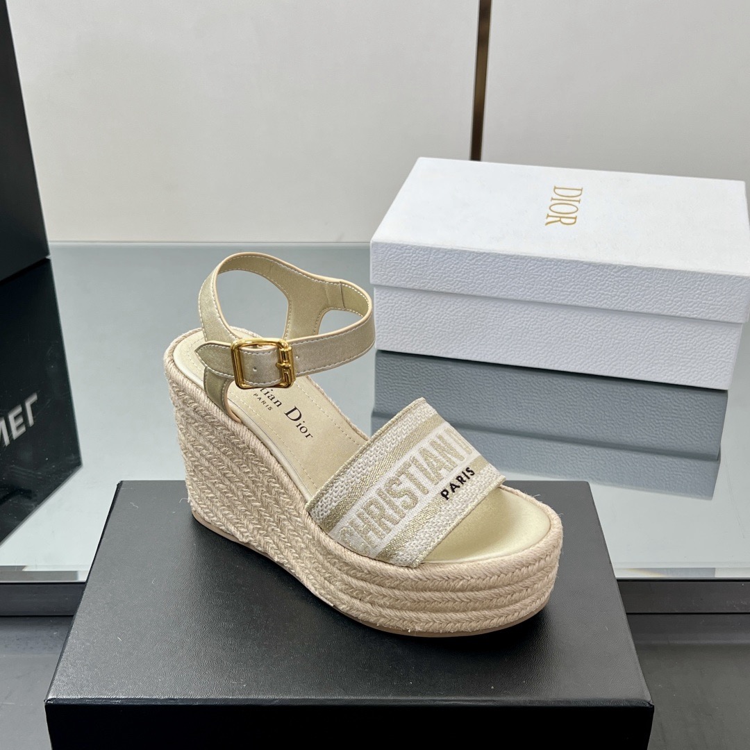 CD 26ss sandals