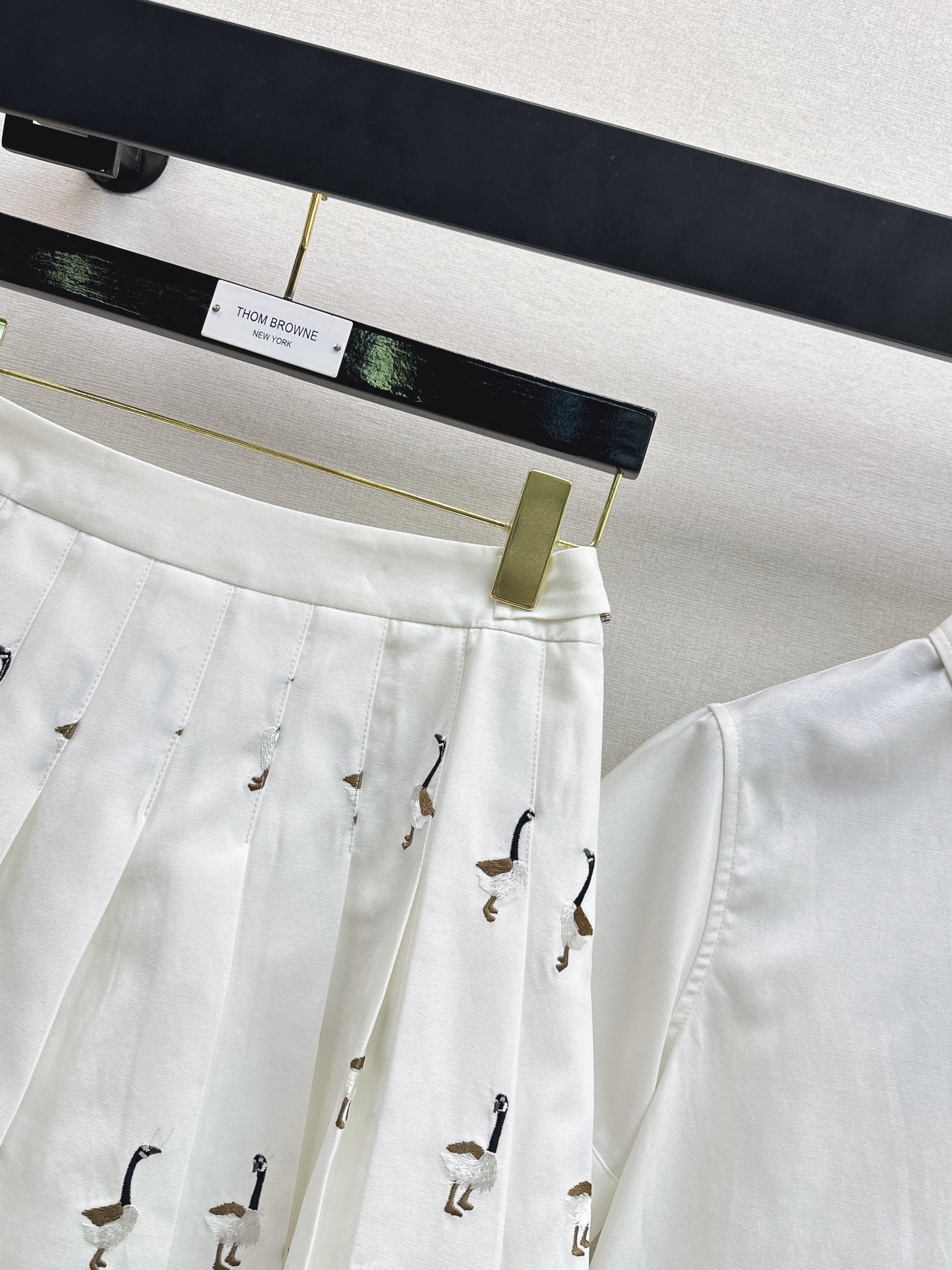 Thom 26ss shirt embroidery skirt set