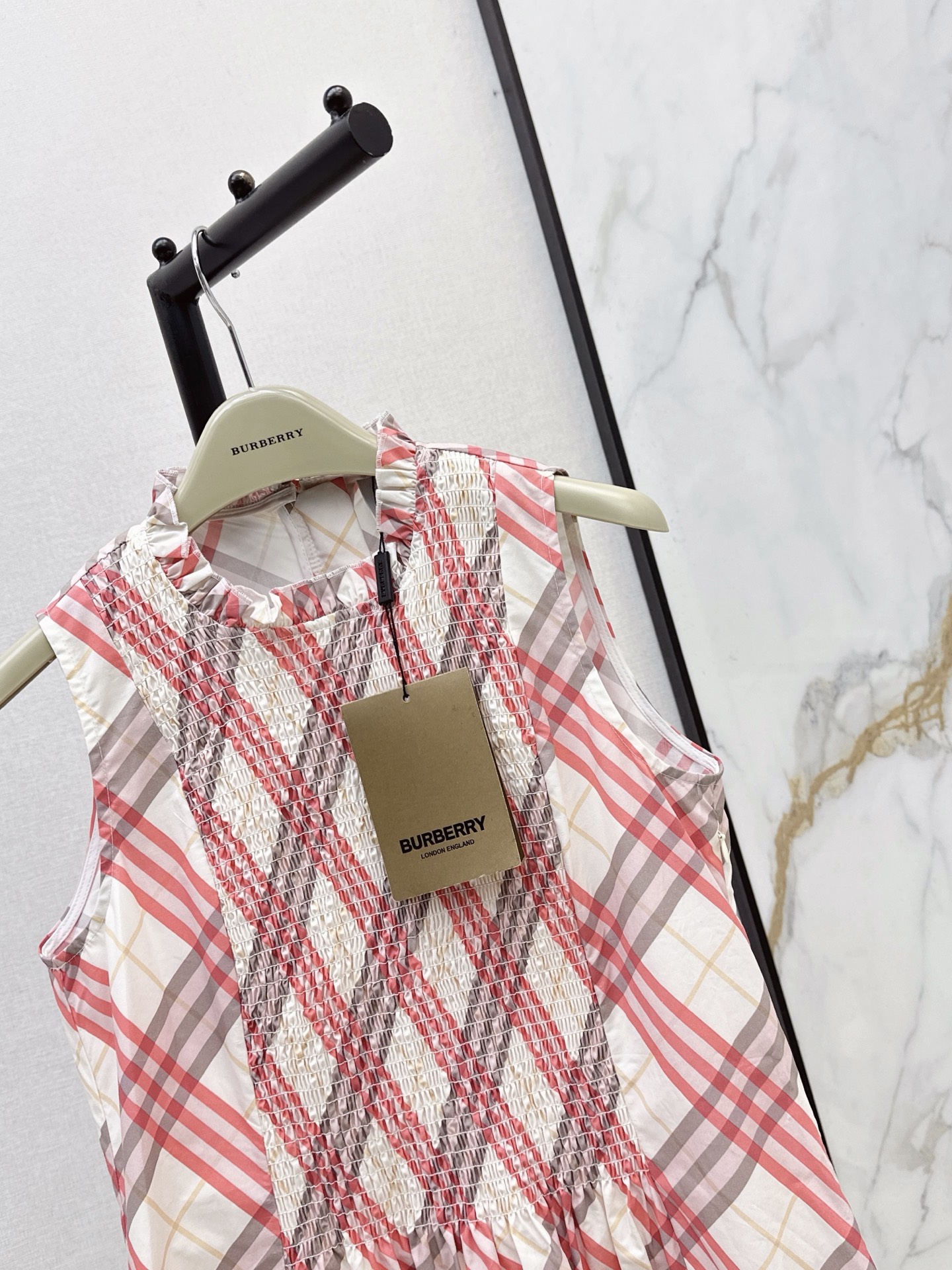Bur 26ss sleeveless check dress