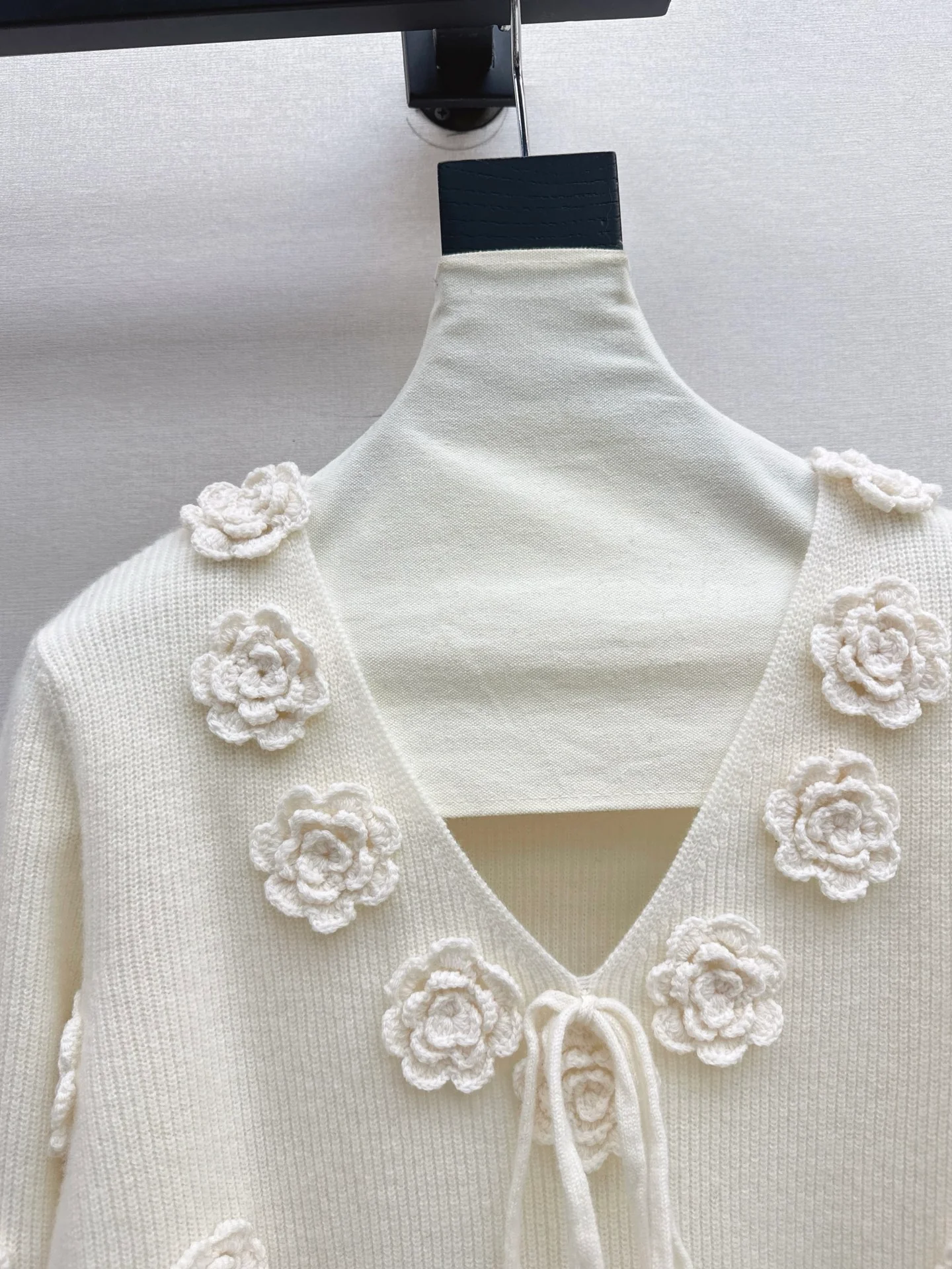 Miu 26ss knit sweater