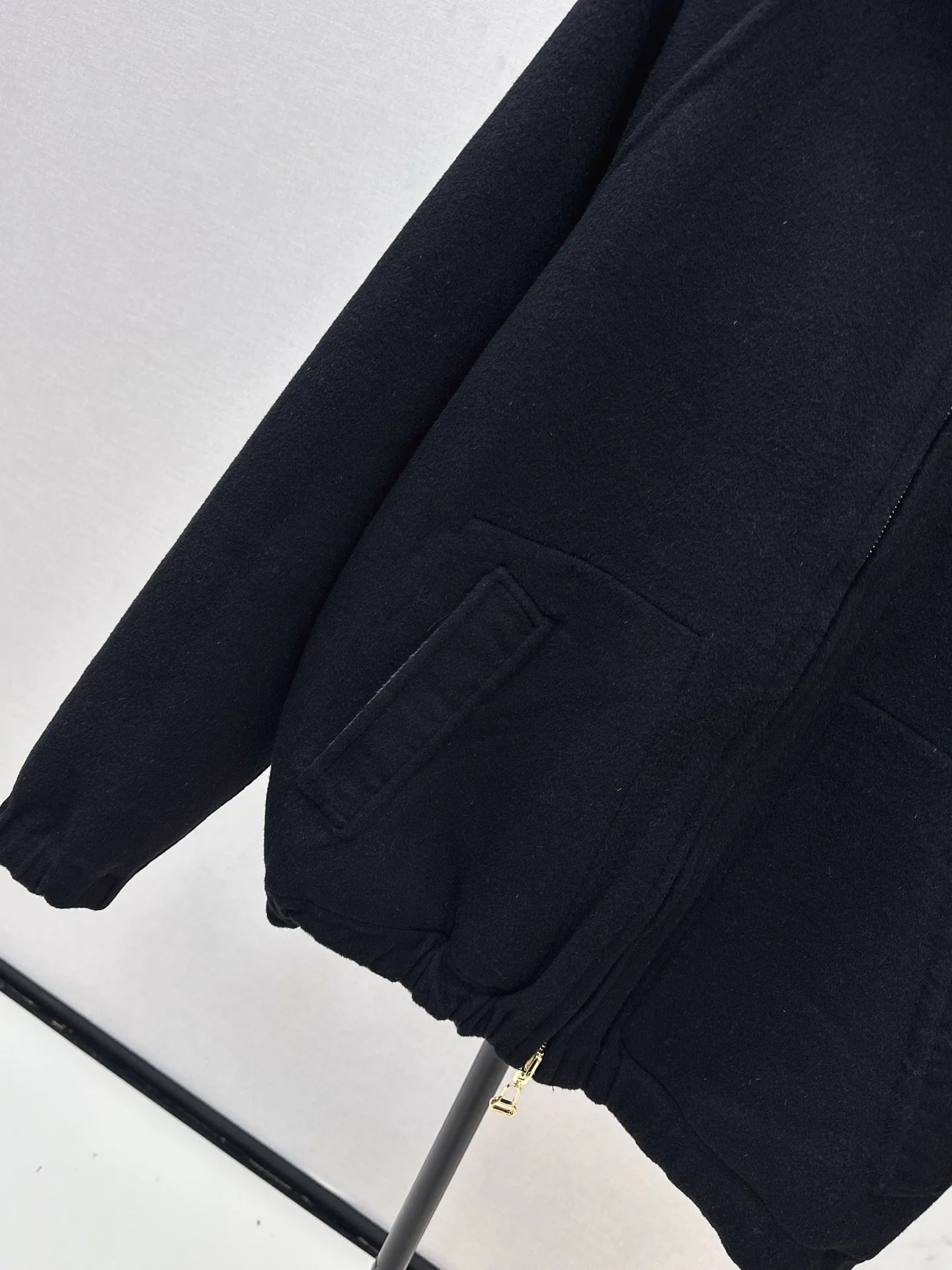 Loui 25fw reversible hooded jacket