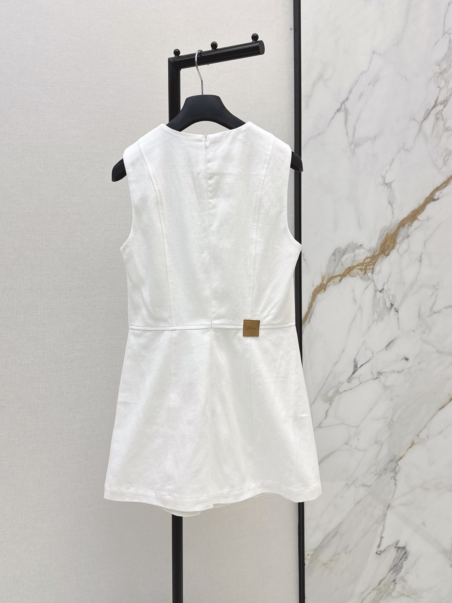 CD 26ss embroidery sleeveless dress