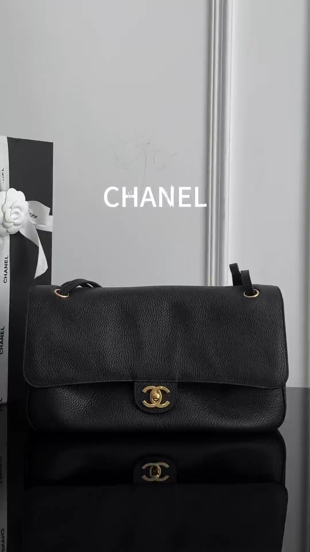 Chan 26S maxi flap bag