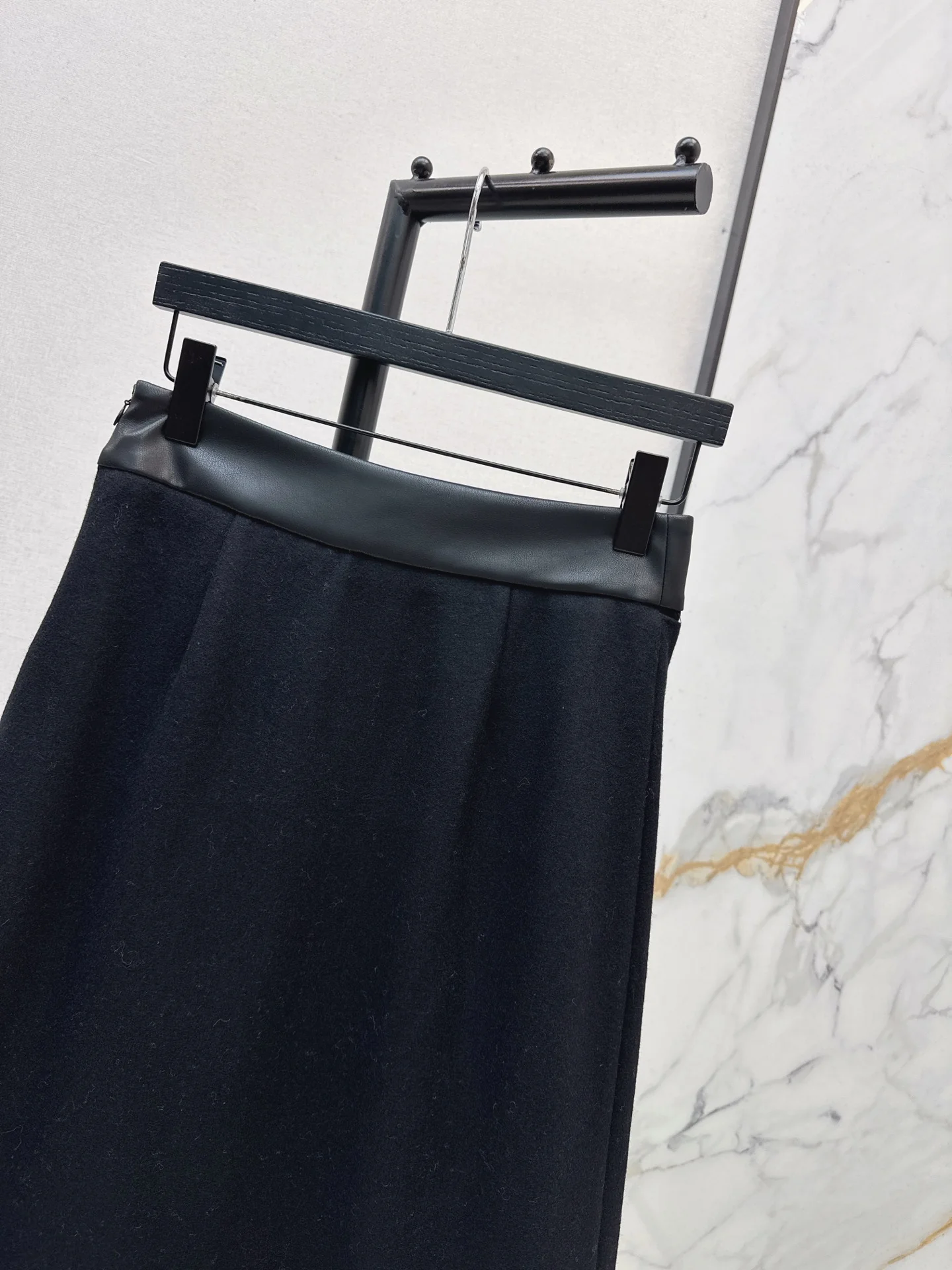 Herm 26ss contract pu skirts