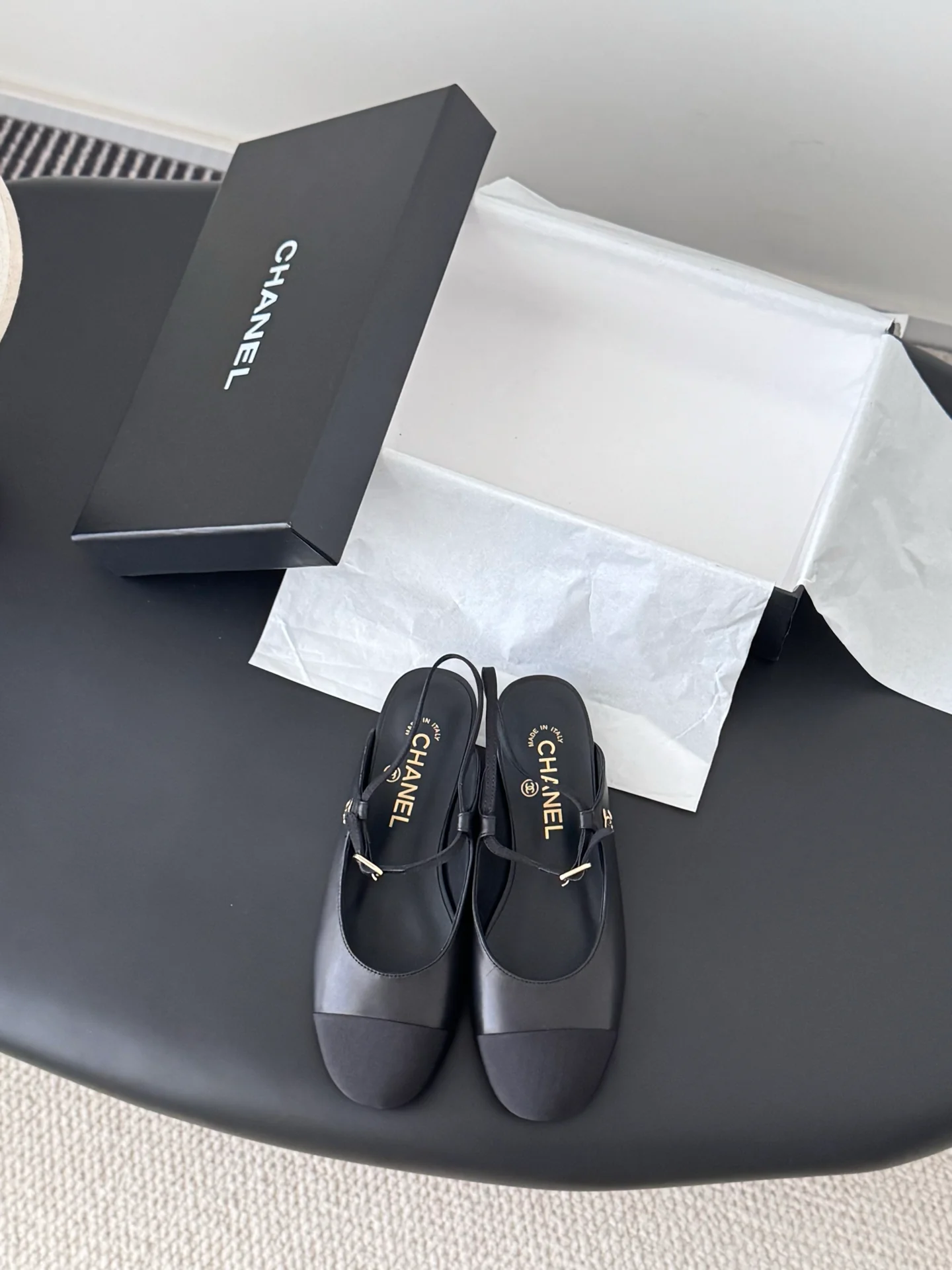 Chan 25fw slingback mary jane flats