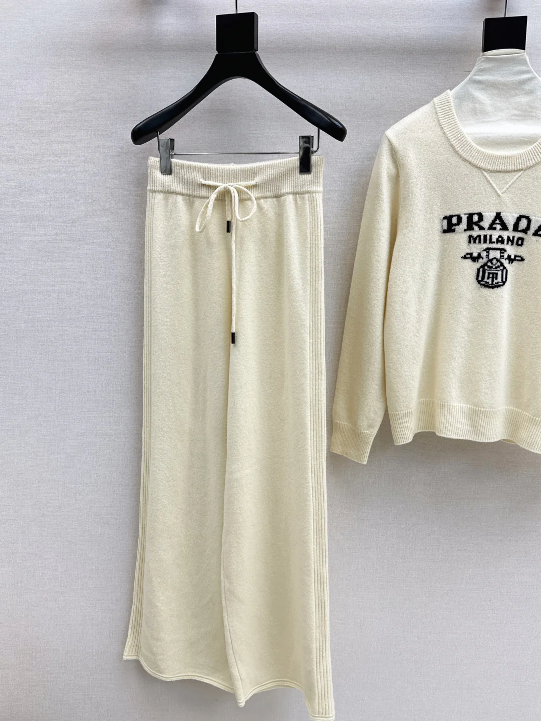 Pra 25fw sweater pants set