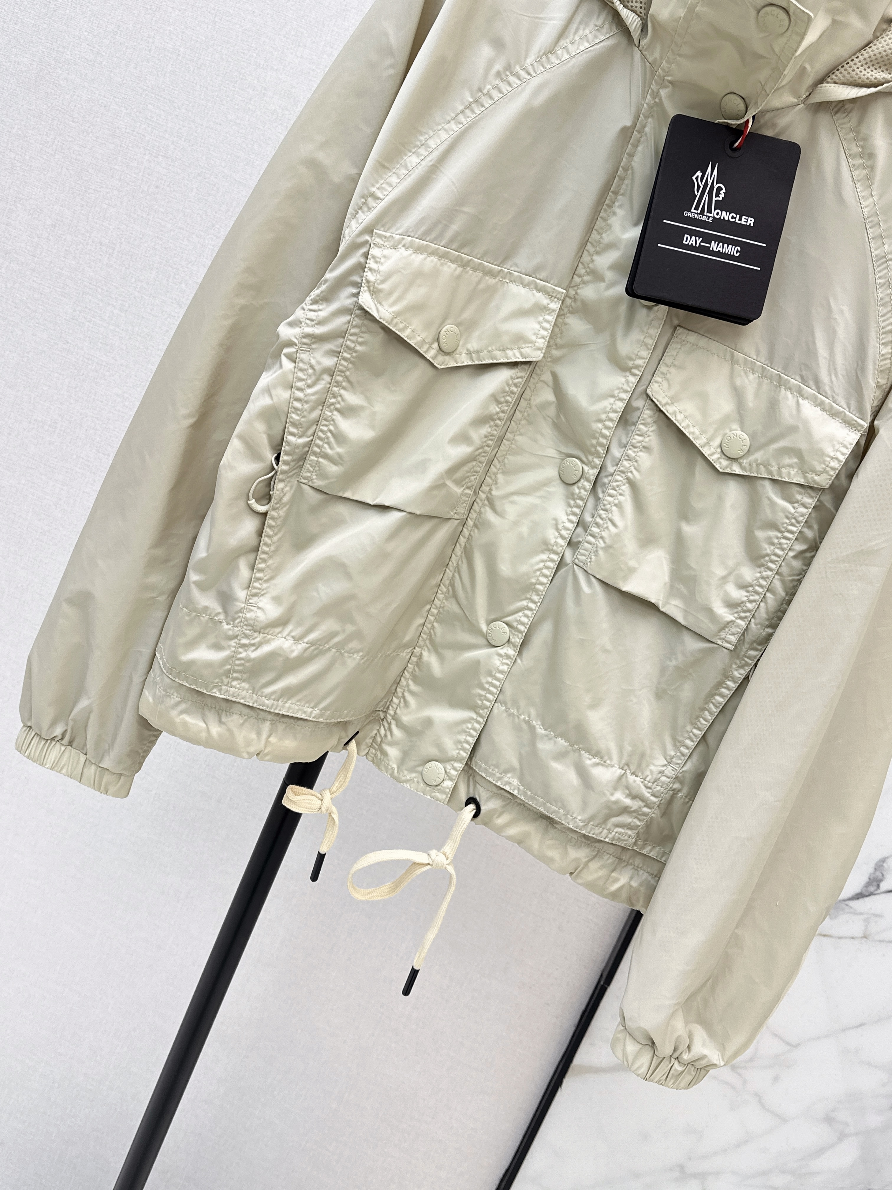 Monc 26ss trench coat