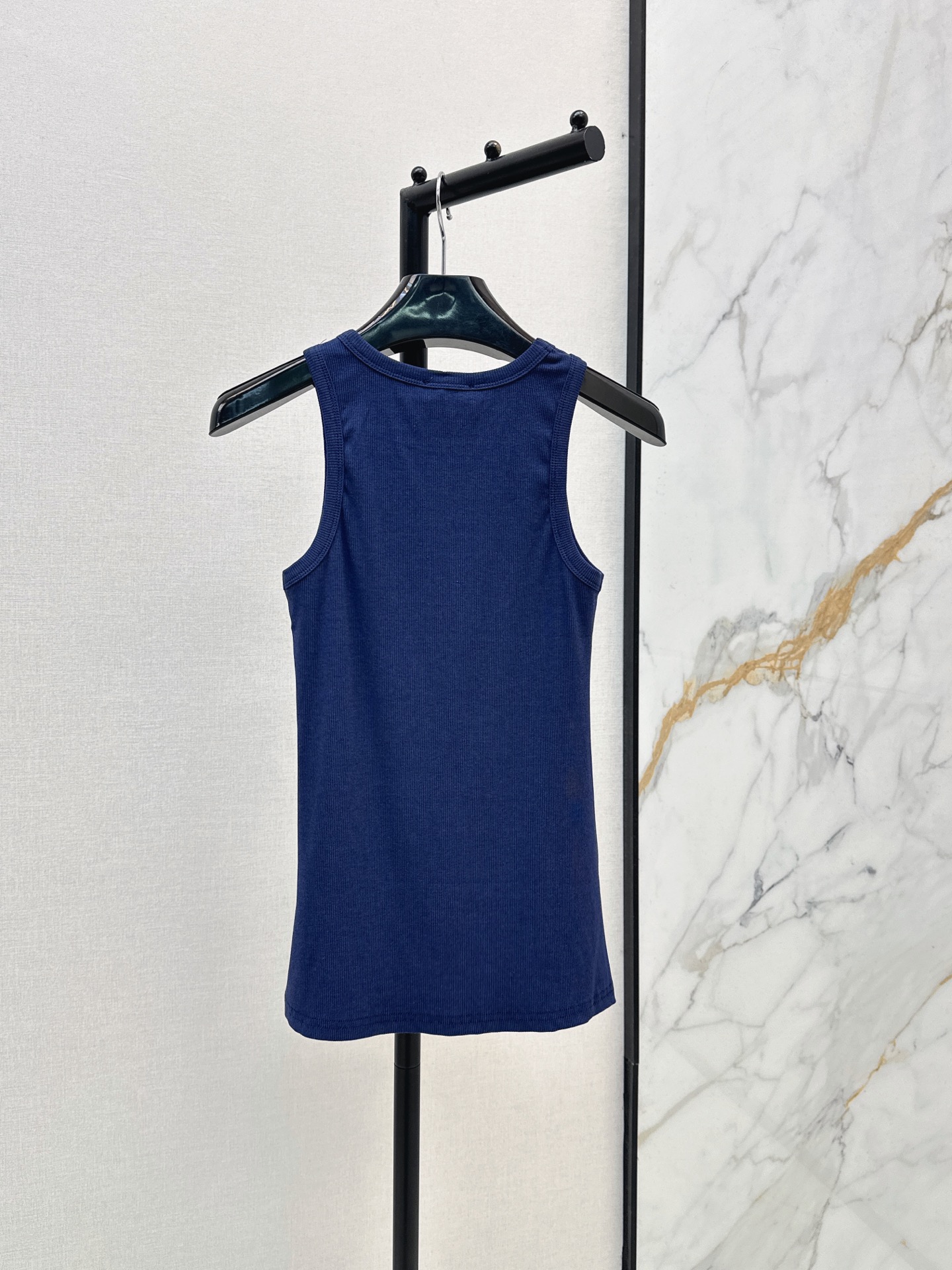 Celi 26ss rib knit vest