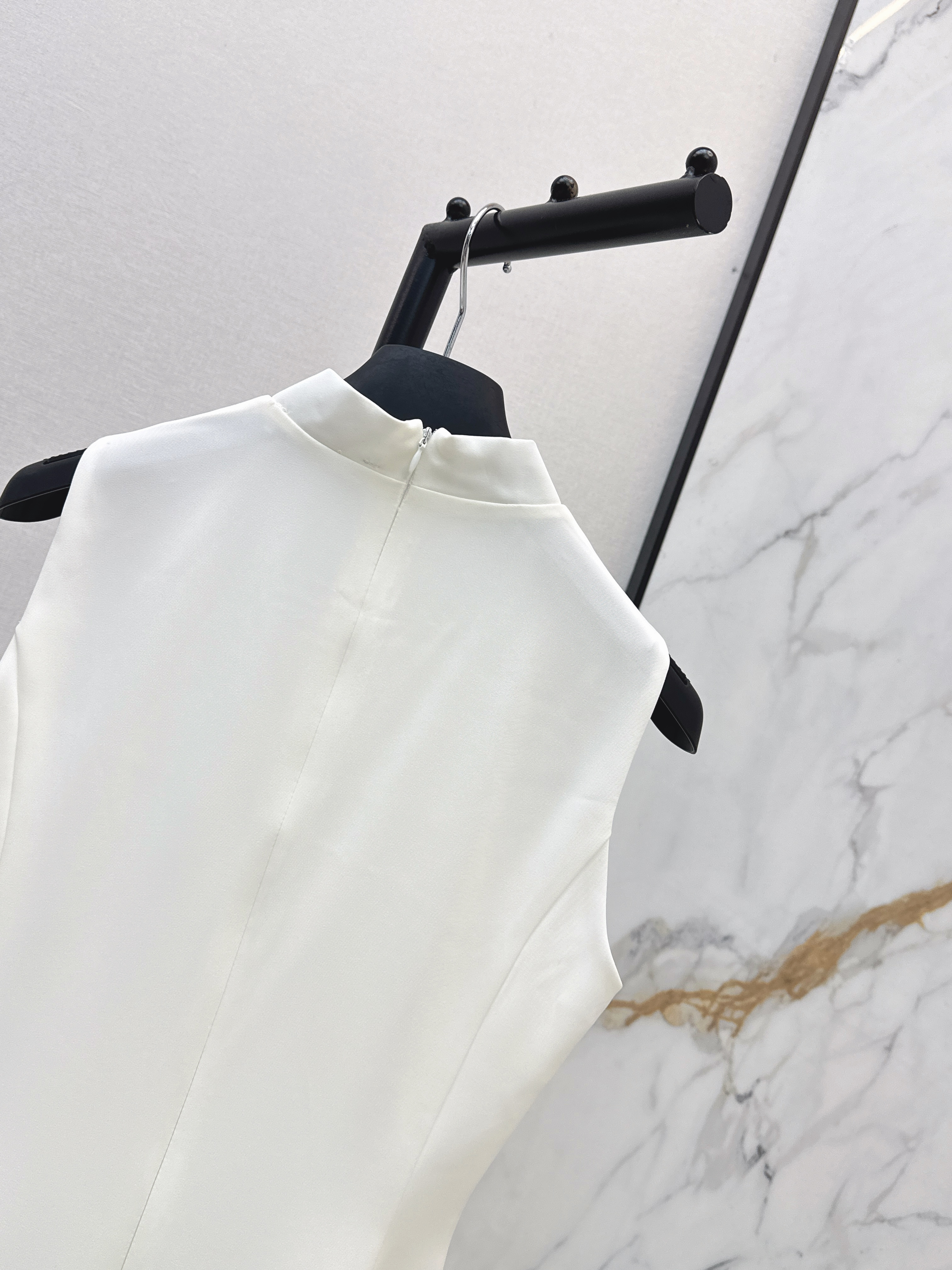 CD 26ss sleeveless mini dress