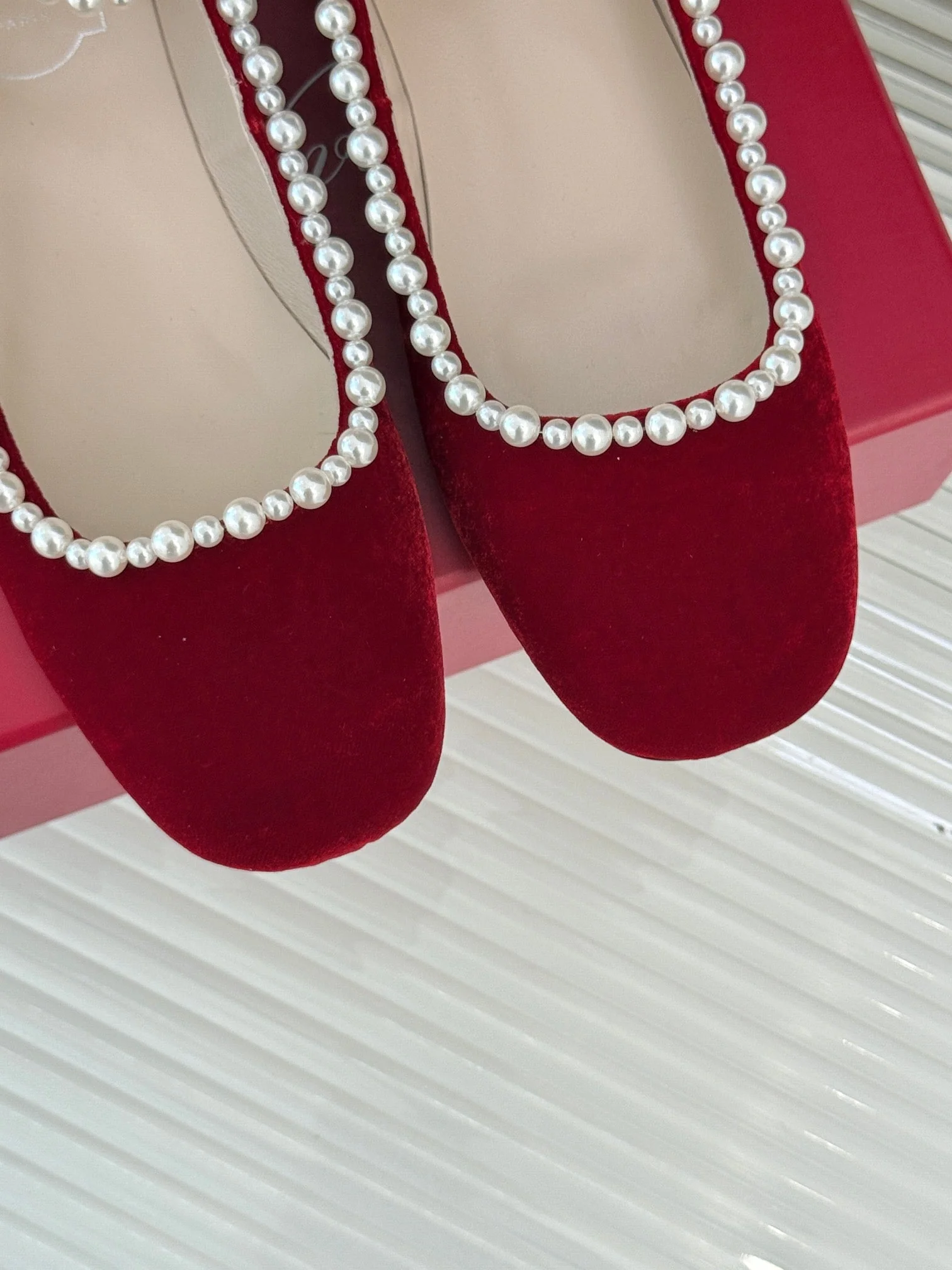 R Vi pearls ballerina shoes