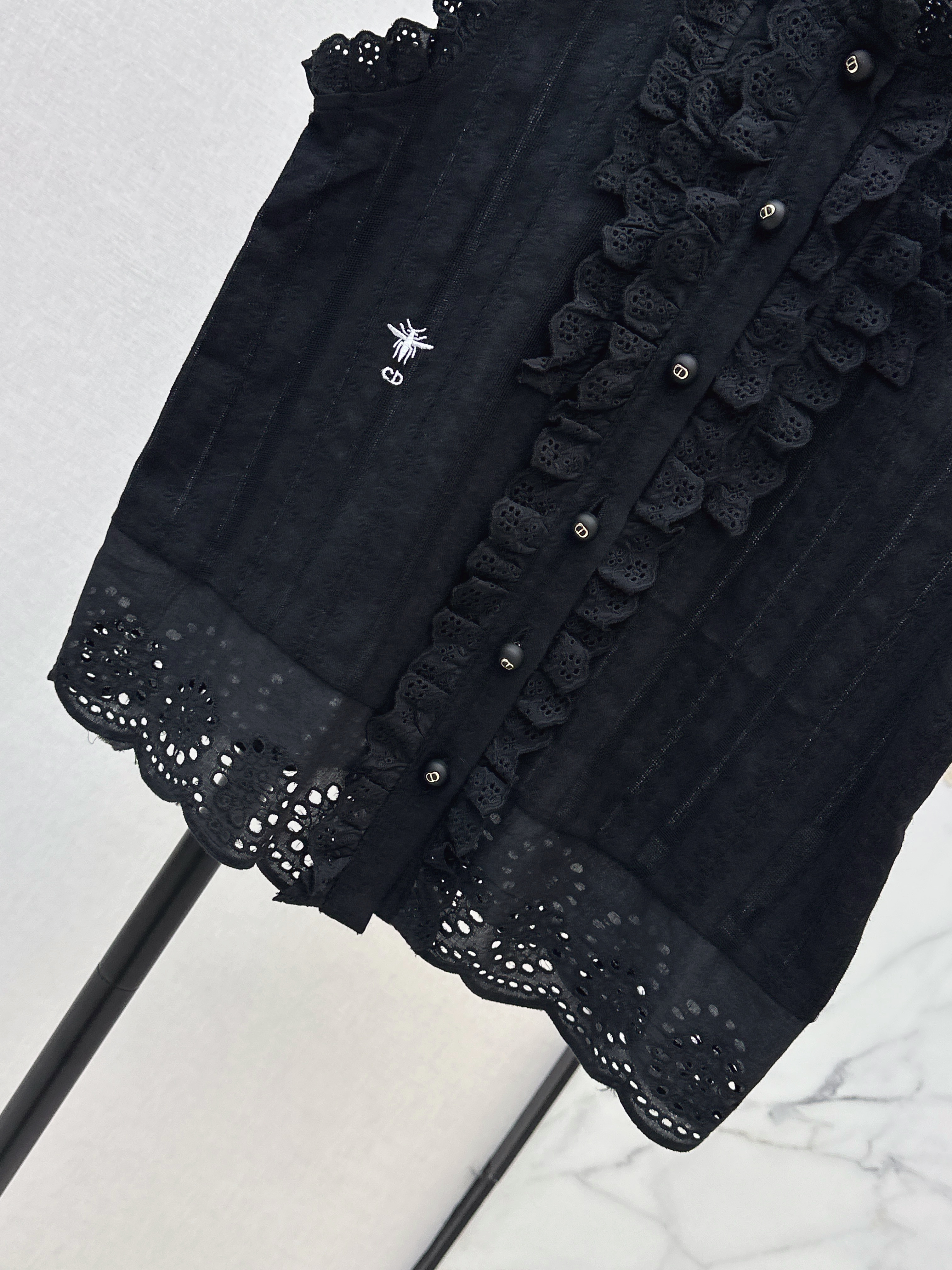 CD 26ss reffle sleeveless shirt