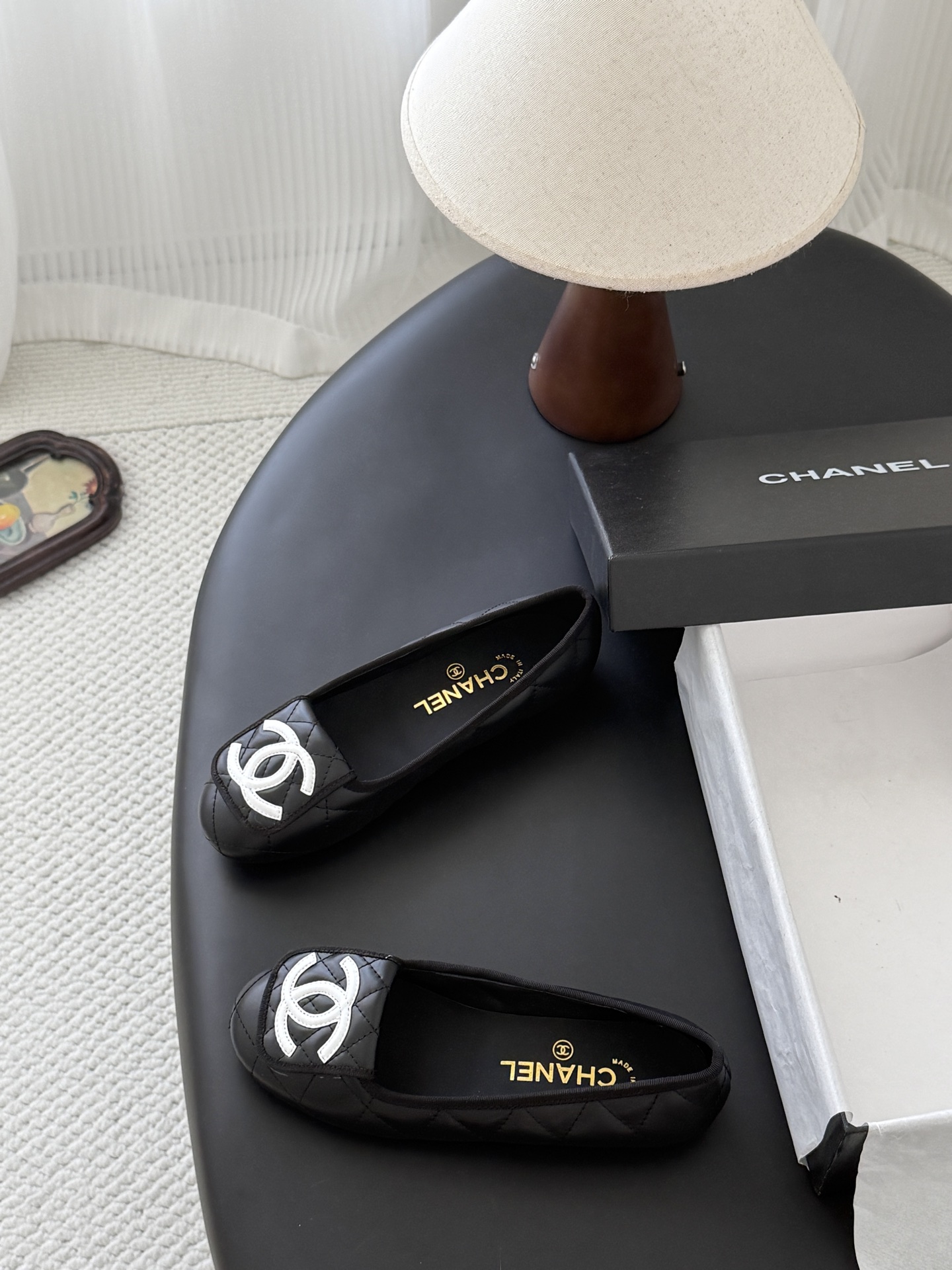 Chan 26C ballet flats